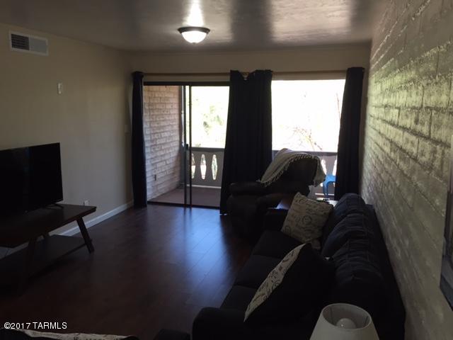 Cancha Del Golf - Residential