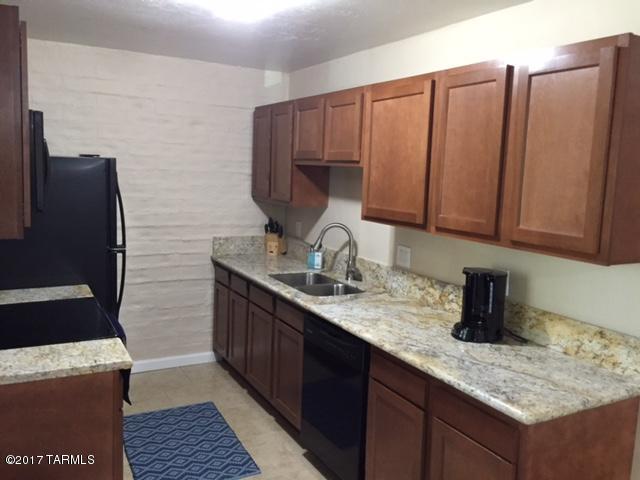 Cancha Del Golf - Residential