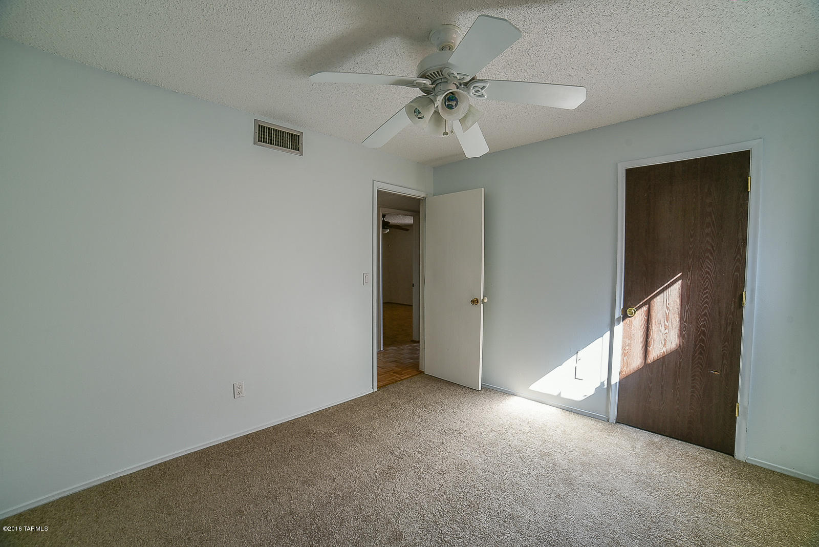Sutton Place (1-120) - Residential