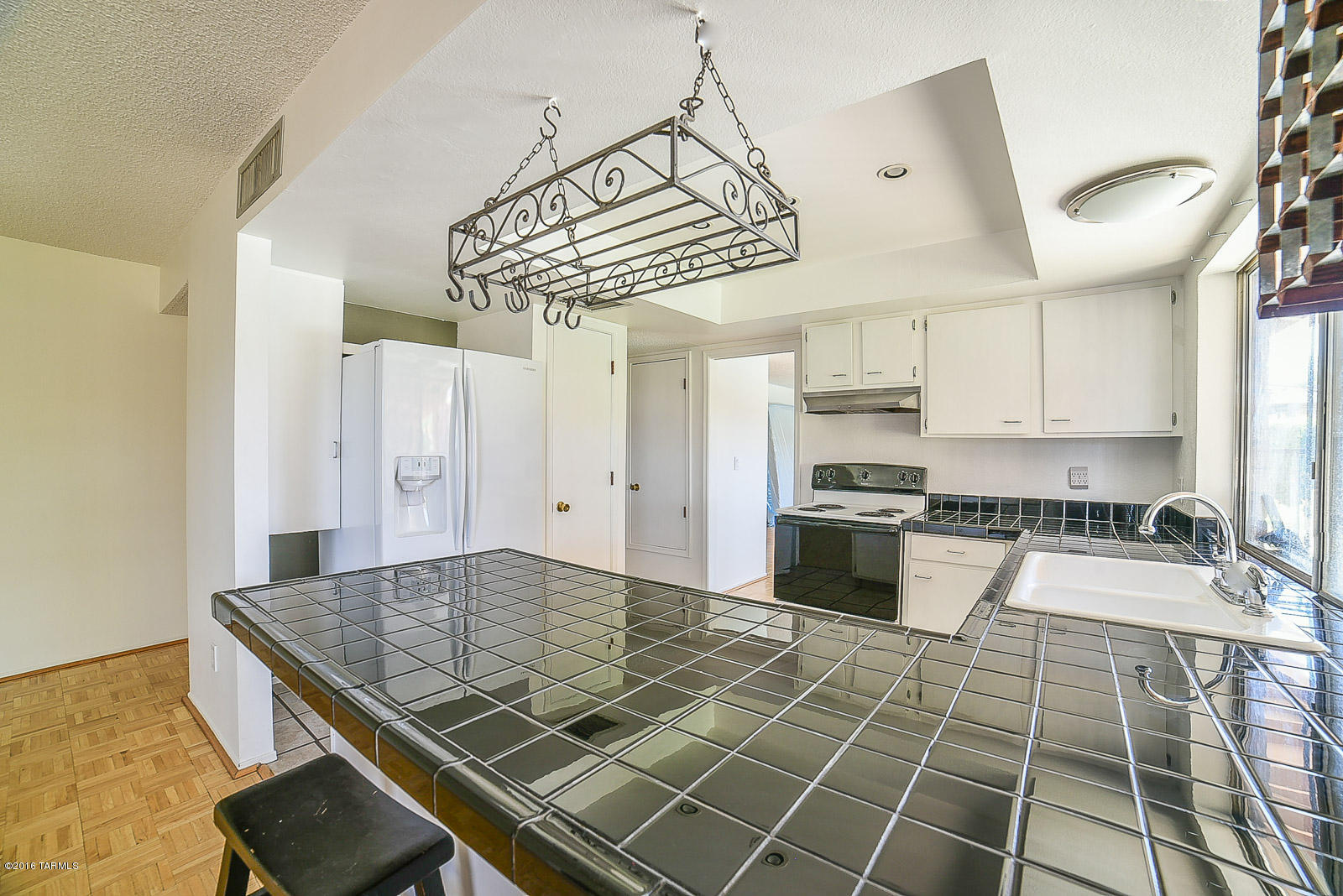 Sutton Place (1-120) - Residential