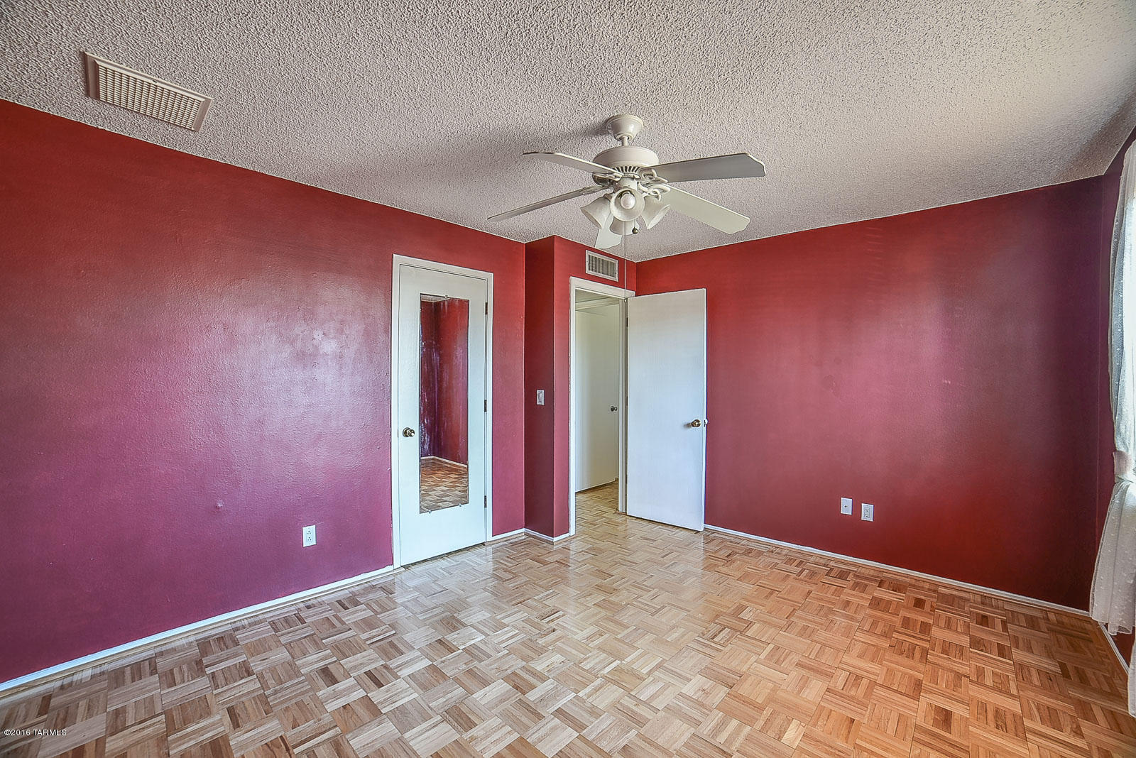 Sutton Place (1-120) - Residential