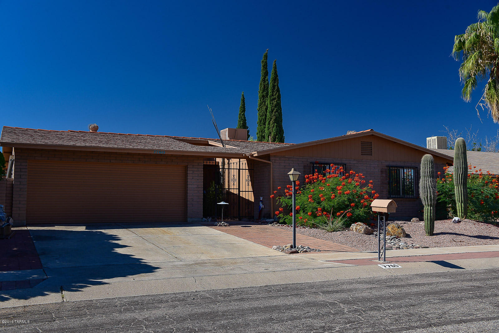Sutton Place (1-120) - Residential