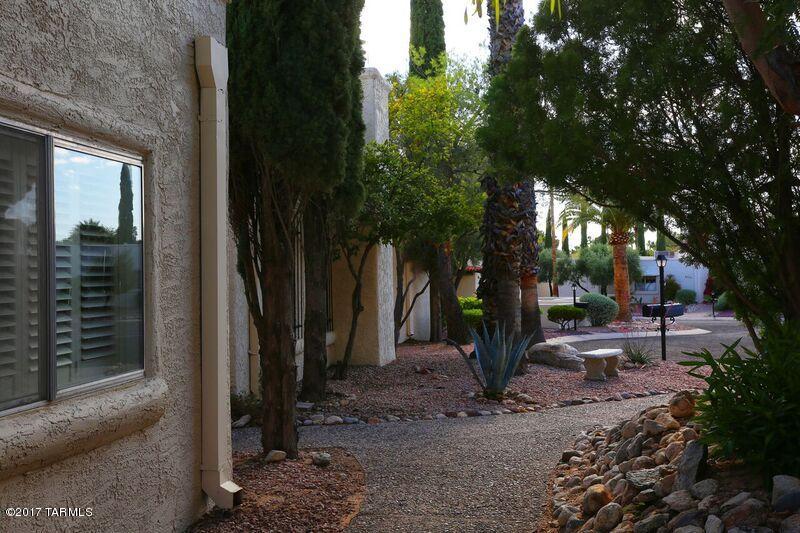 Orange Grove Manor Townhouses (1-58) - Residential