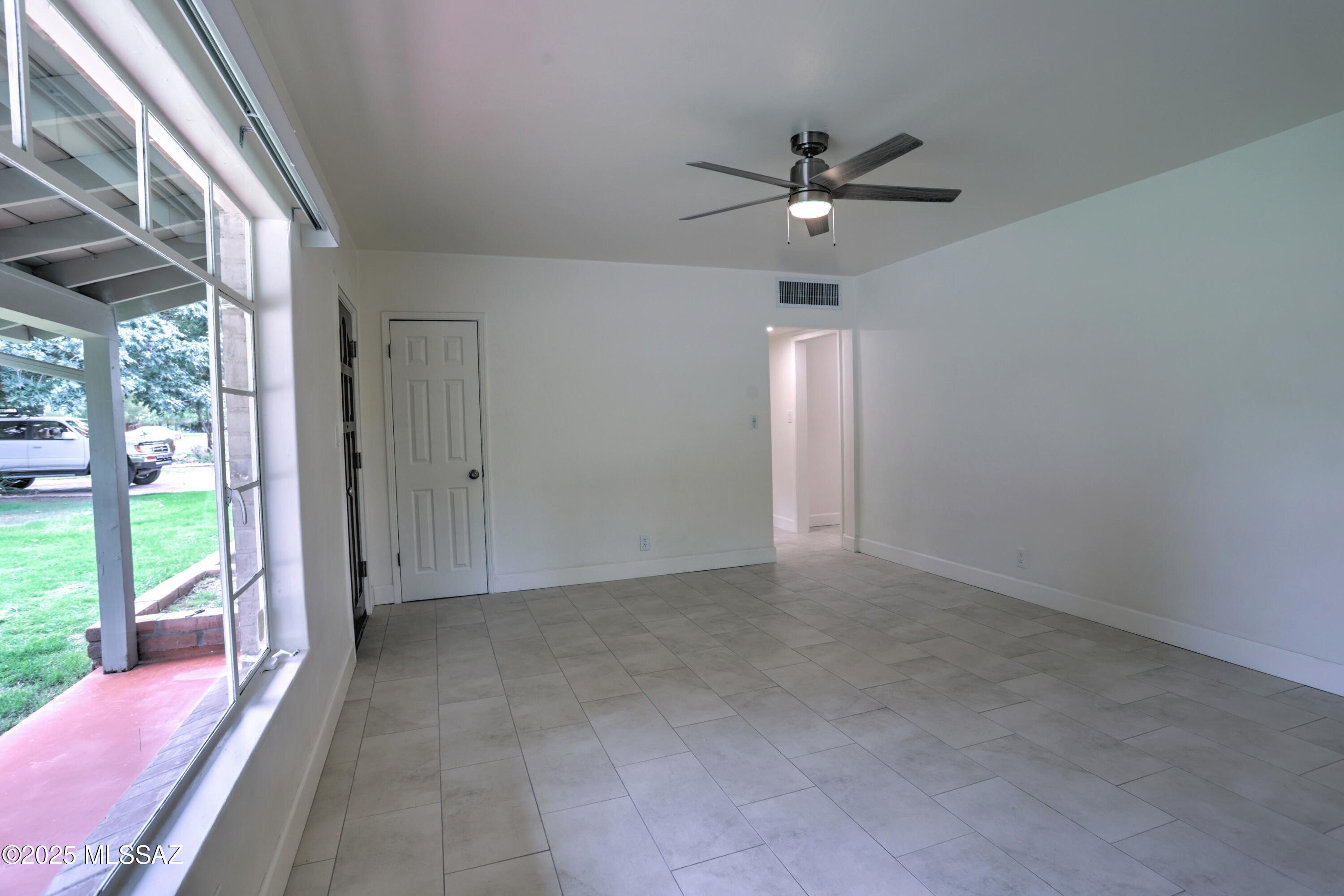 3309 N Stewart Avenue