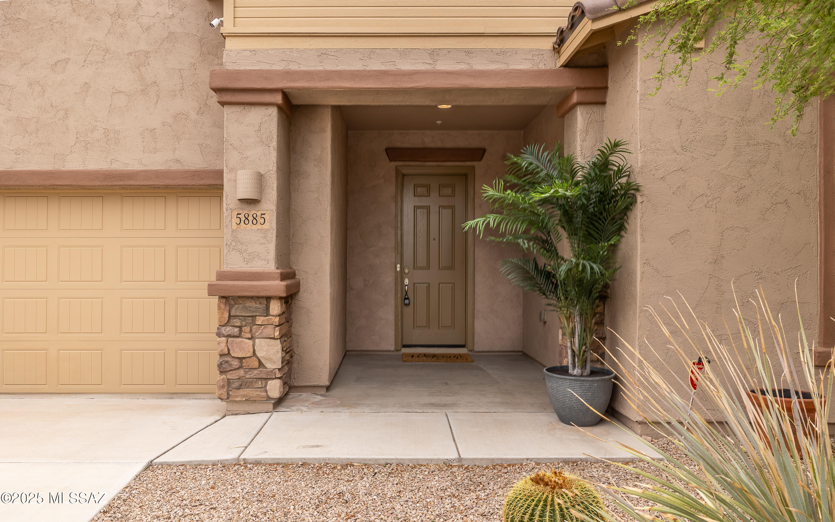 5885 W Yuma Mine Circle