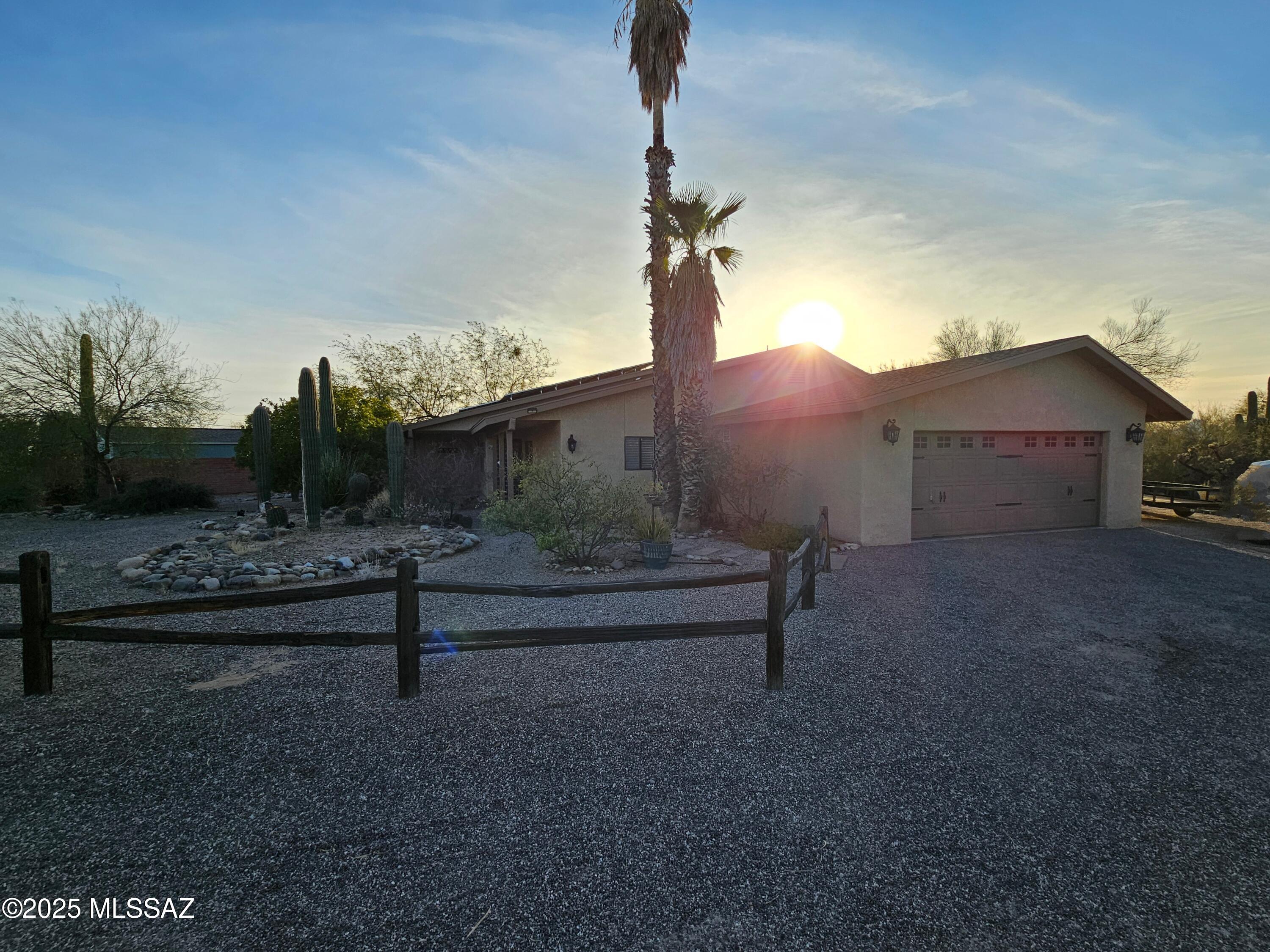 Casas Adobes Country Club Est. - Residential Lease