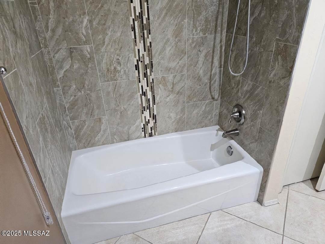 Casas Adobes Country Club Est. - Residential Lease