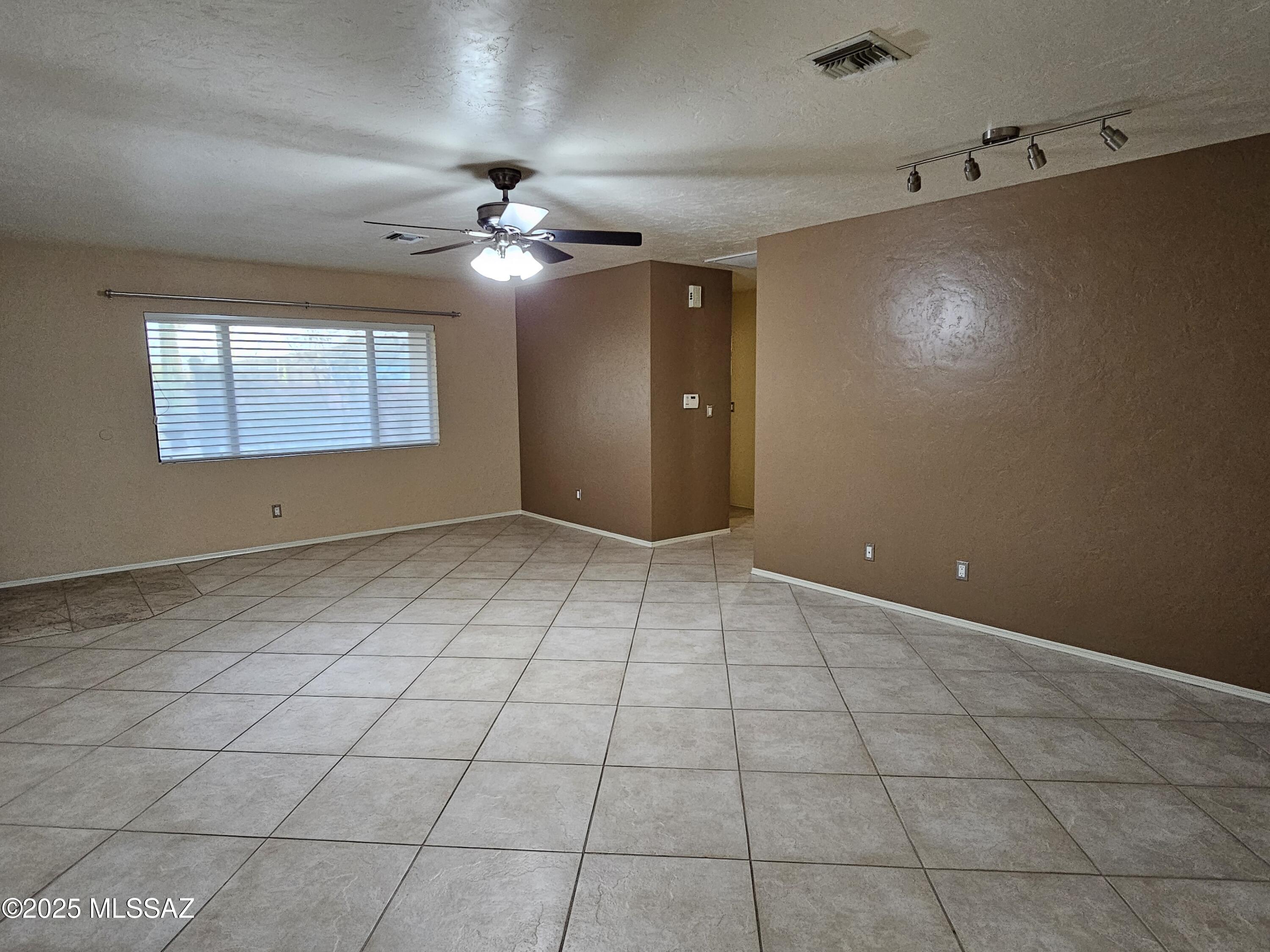 Casas Adobes Country Club Est. - Residential Lease