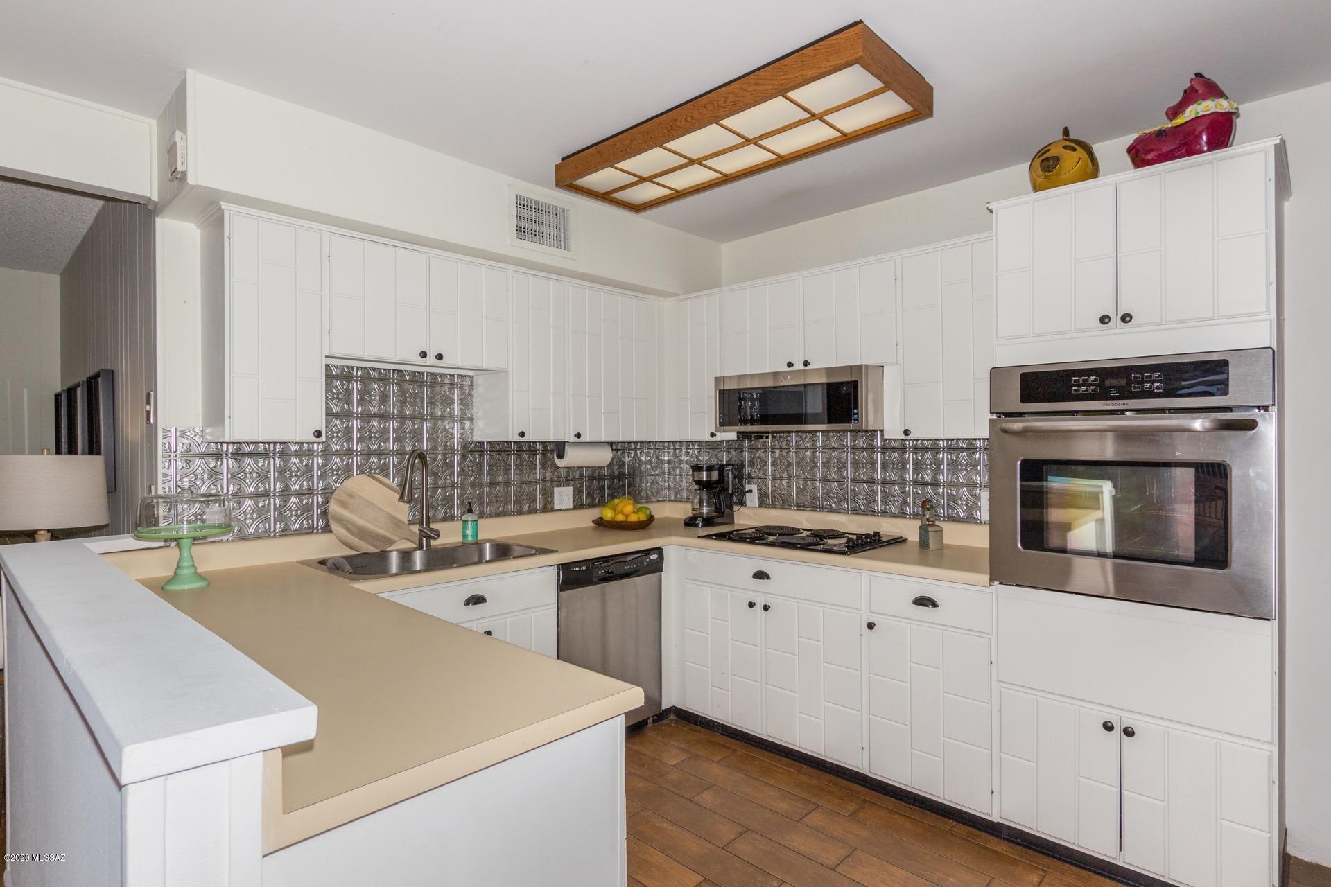 Windsor Park NO 3 (1-24) - Residential