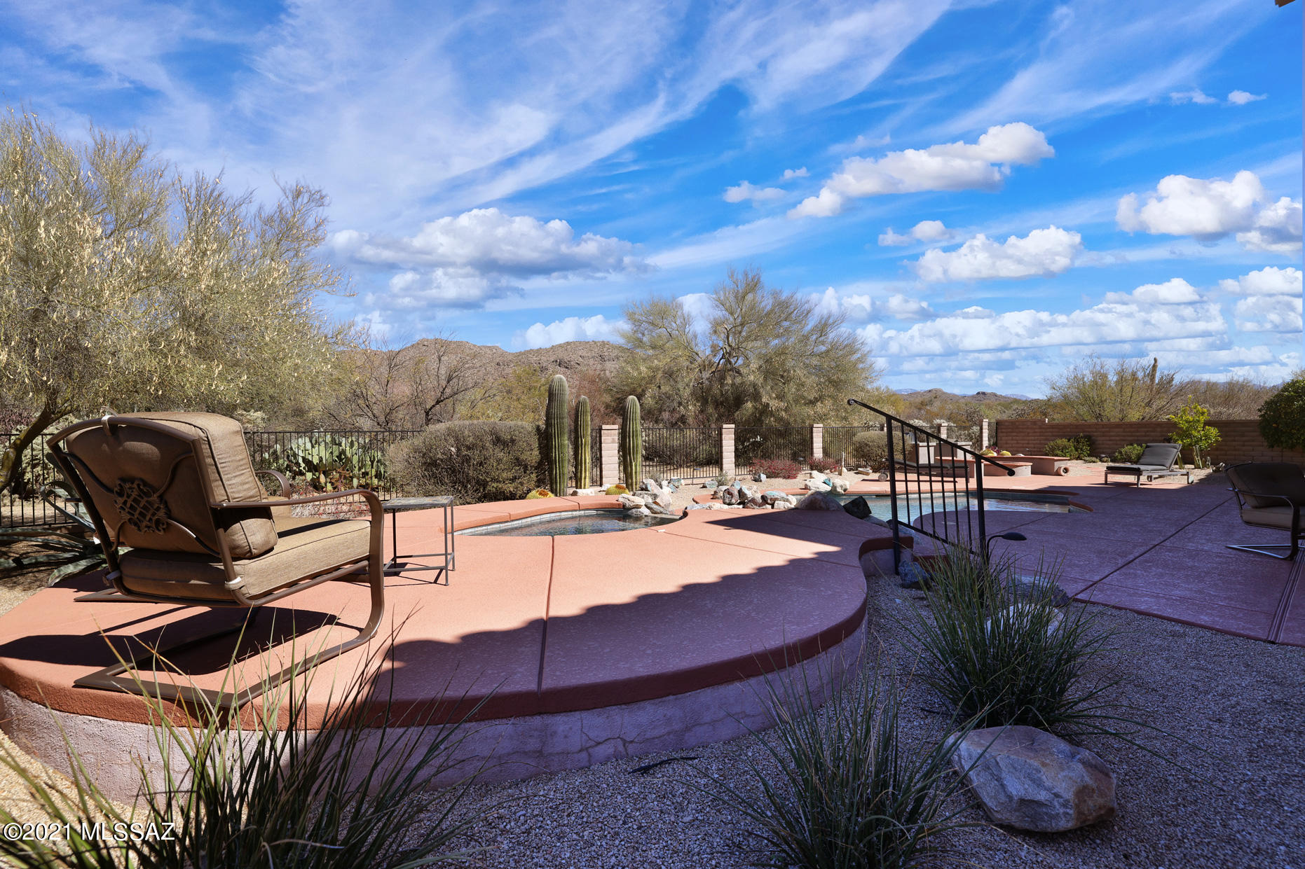 Dos Lagos at Dove Mountain (1-91) - Residential