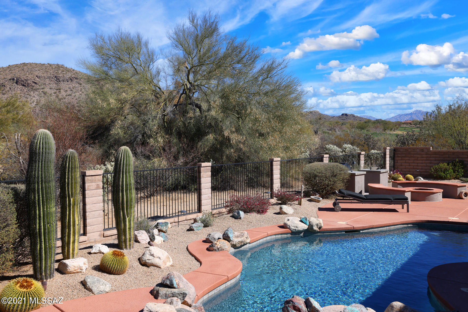 Dos Lagos at Dove Mountain (1-91) - Residential