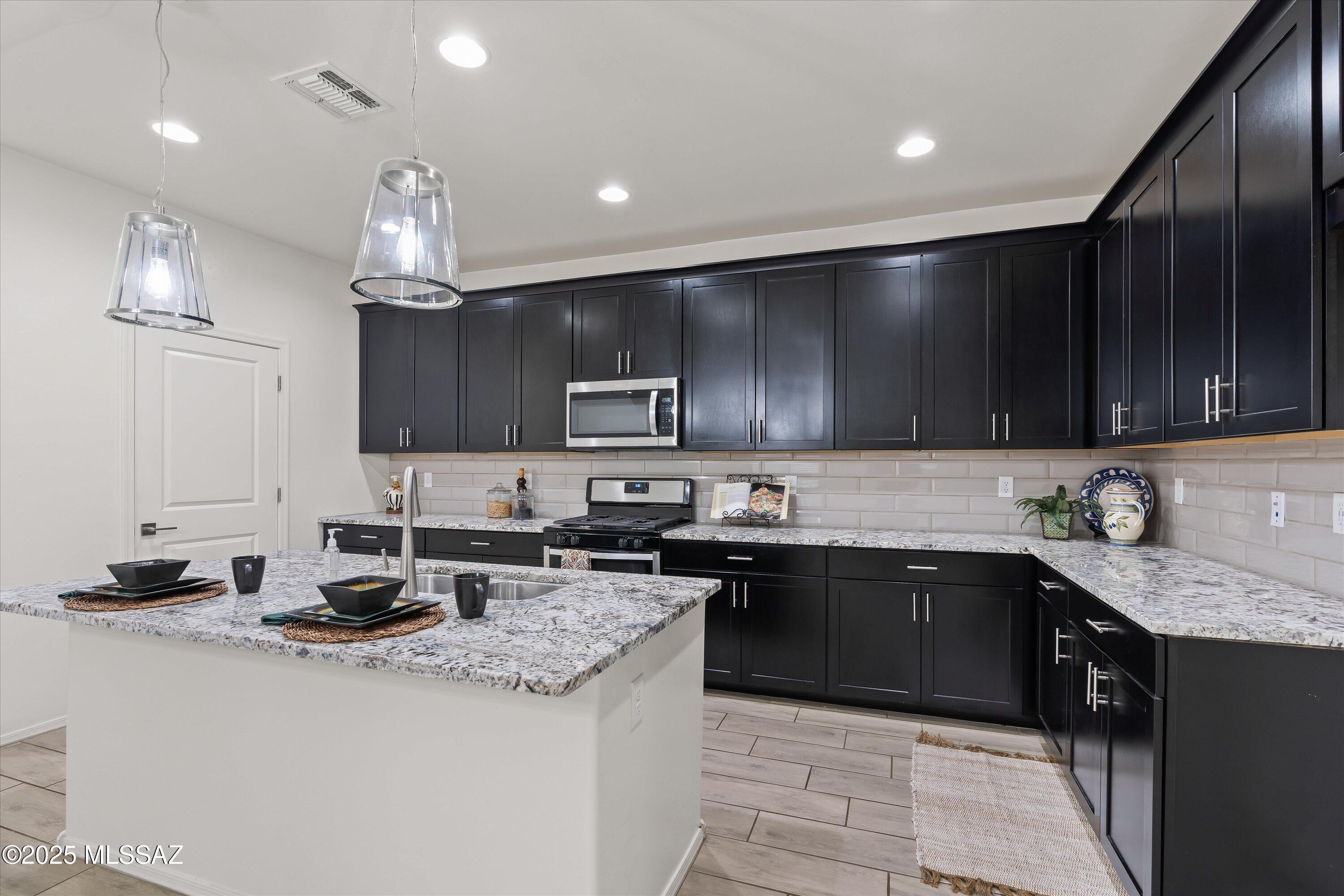 14260 E Placita Lago Verde