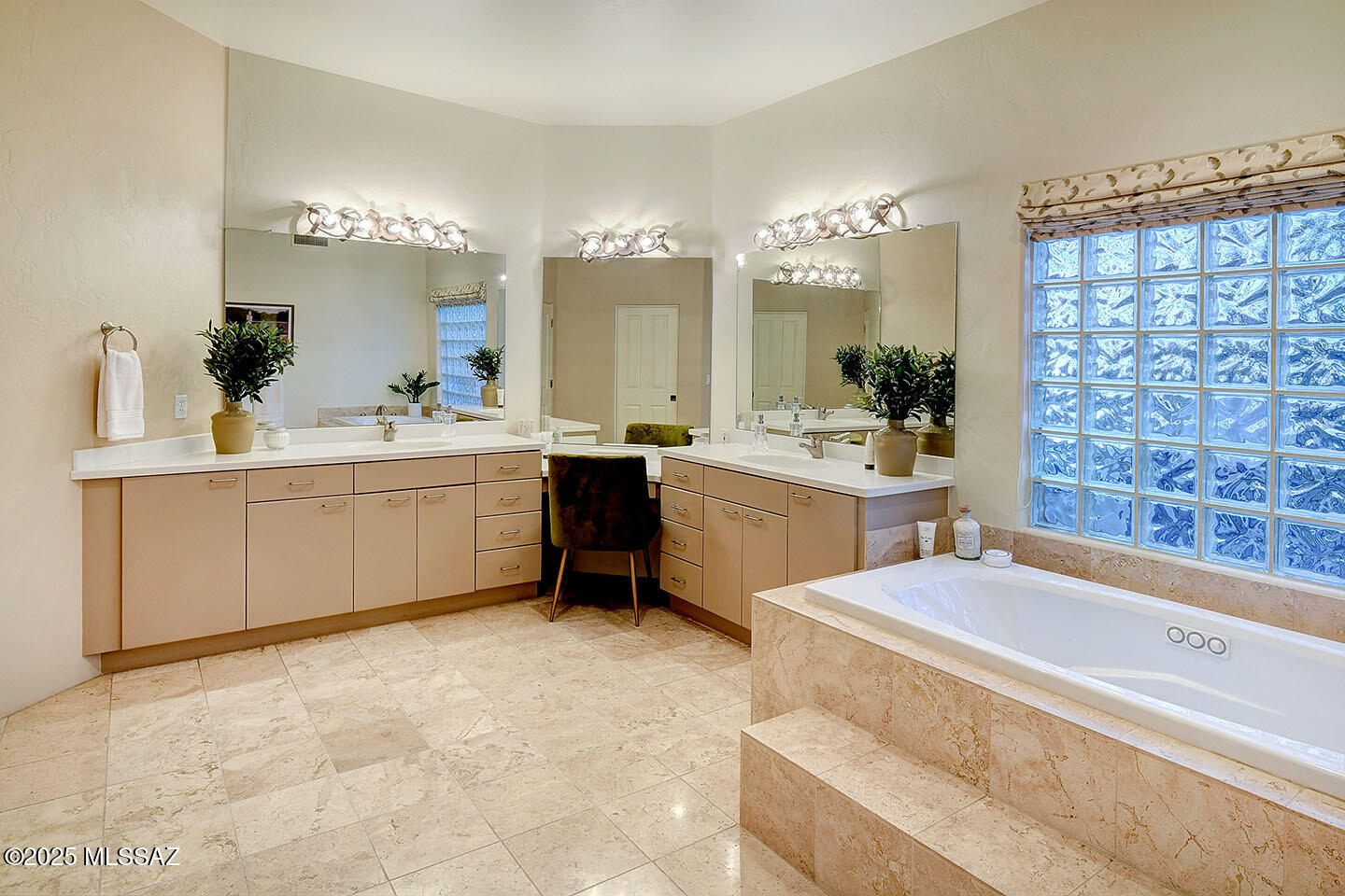 Alta Vista (99-145) - Residential