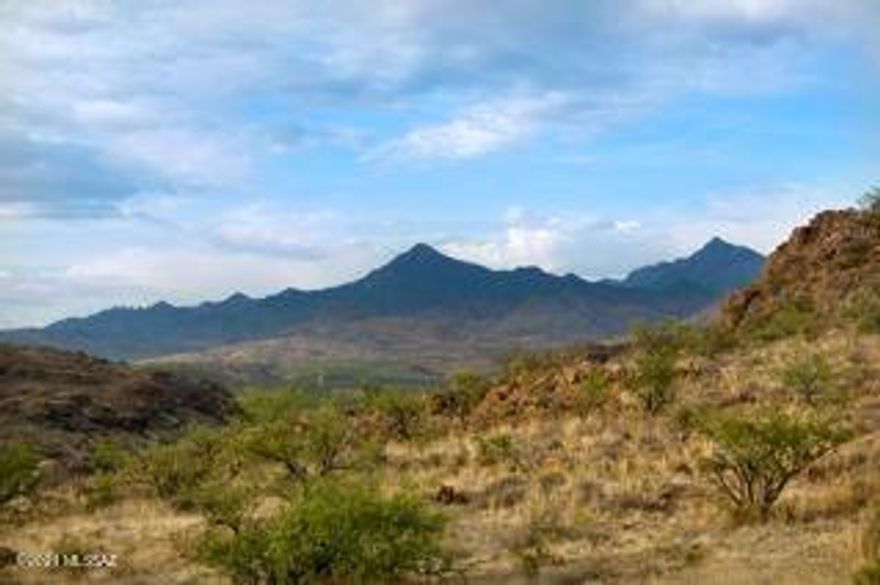 Spectacular land at Morning Star Ranch. Excellent views and access.