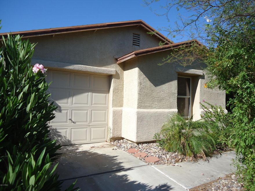 ''Meticulously maintained and white glove clean'' are time worn cliches, but this fits like a glove. Quaint 2 bedroom split floor plan house with a living area that gives that blur distinction between the living room and kitchen make it very social friendly. Nestled in a family friendly neighborhood conveniently located minutes from the Foothills mall, golfing, restaurants, schools and much more. Breakout the pitcher and make lemonade from the backyard high yielding lemon tree. A patio effectively created a spatial separation that afforded privacy. It's neat, sparkling clean and ready for its new owner.