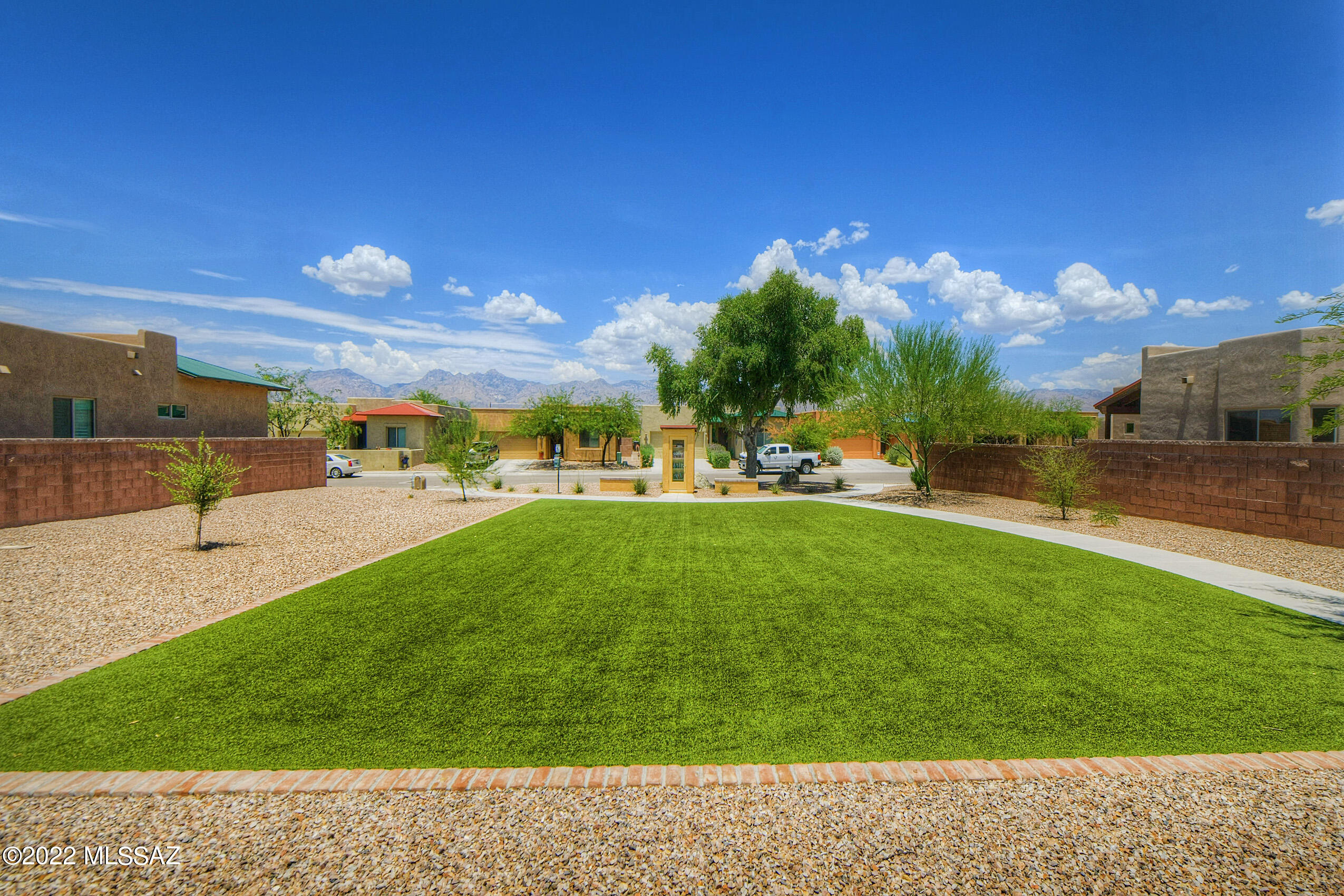 The Schoolyard SQ20152590529 - Residential