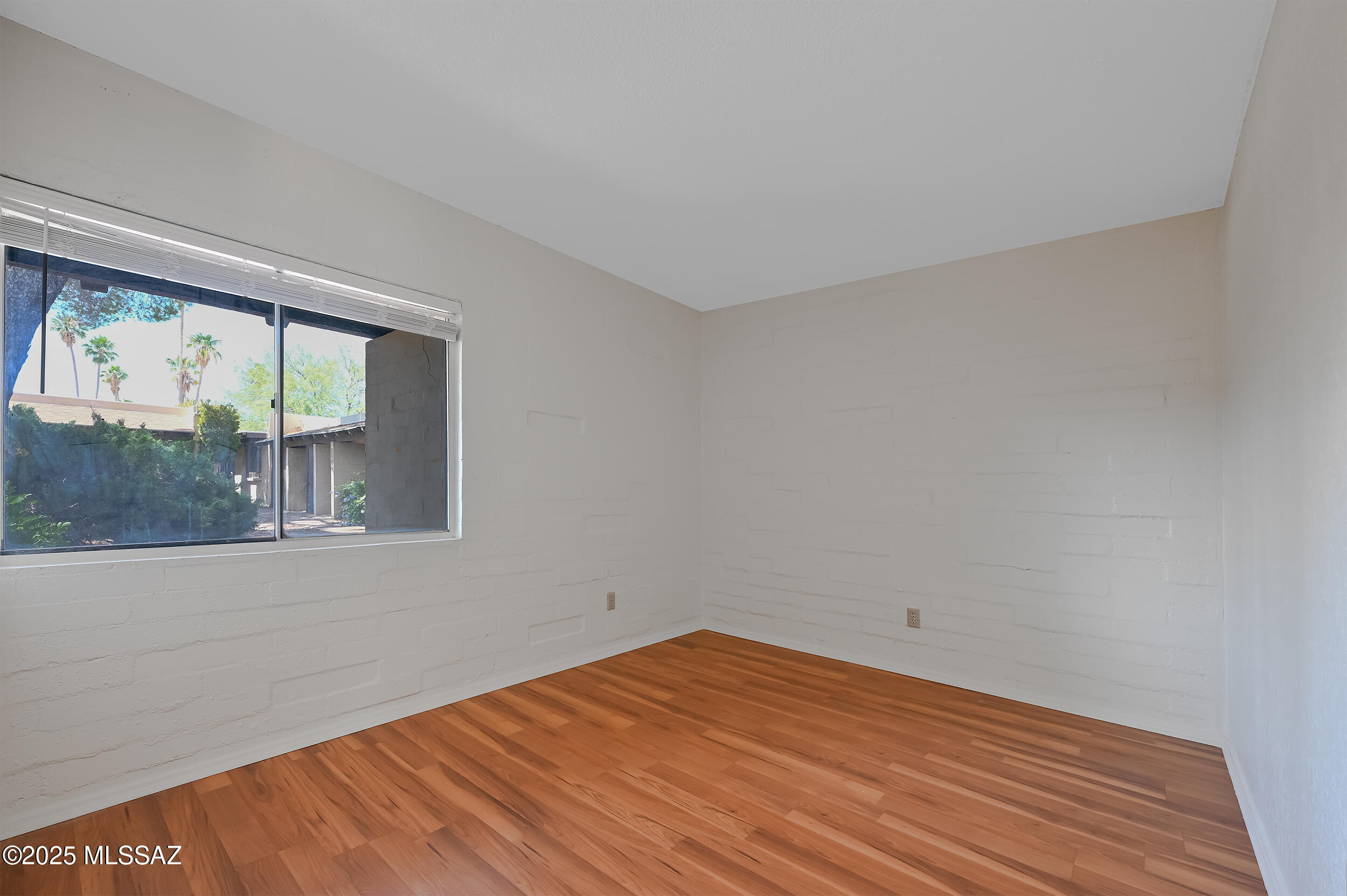 San Francisco Square (1-16) - Residential