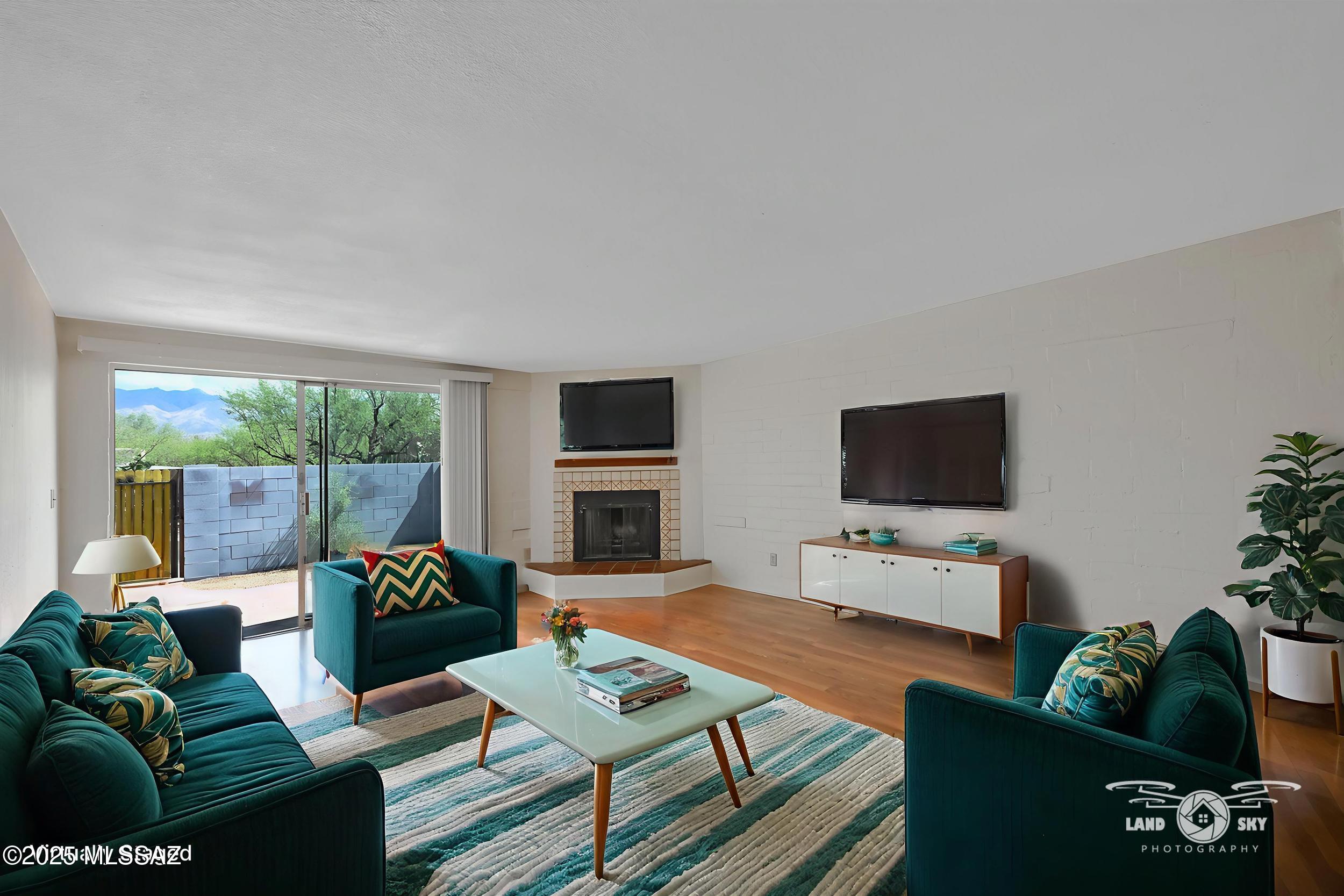 San Francisco Square (1-16) - Residential