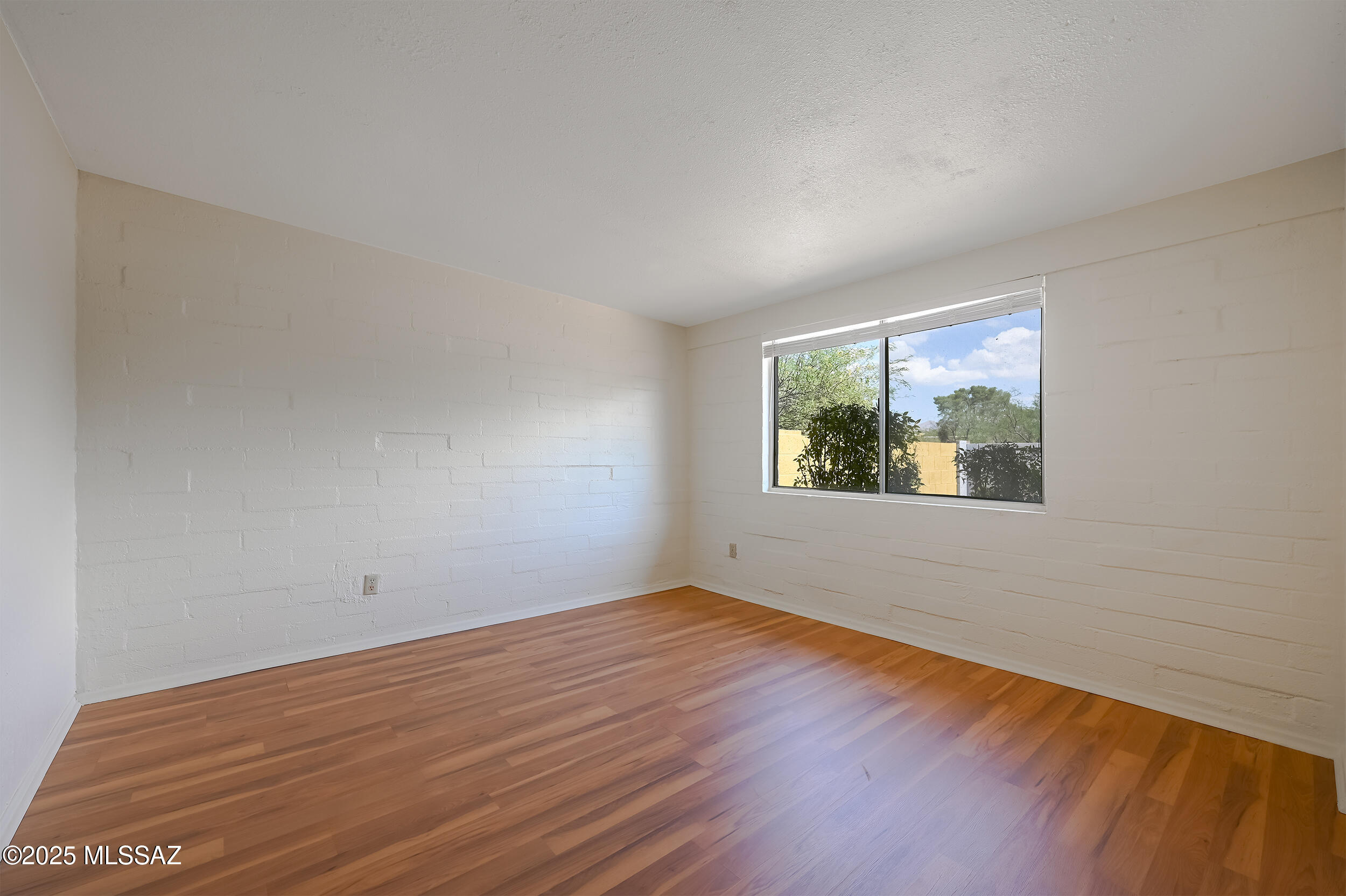 San Francisco Square (1-16) - Residential