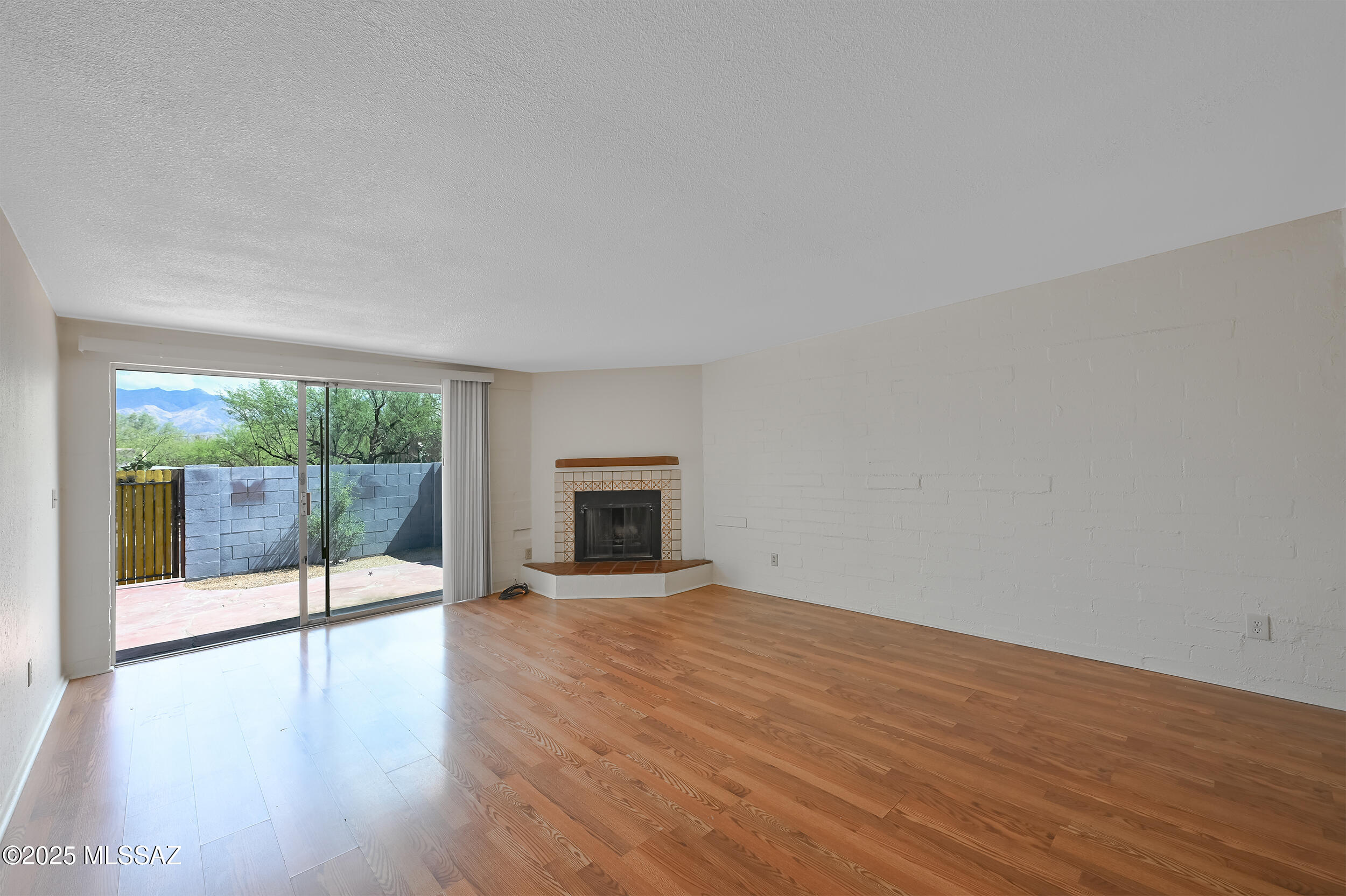 San Francisco Square (1-16) - Residential