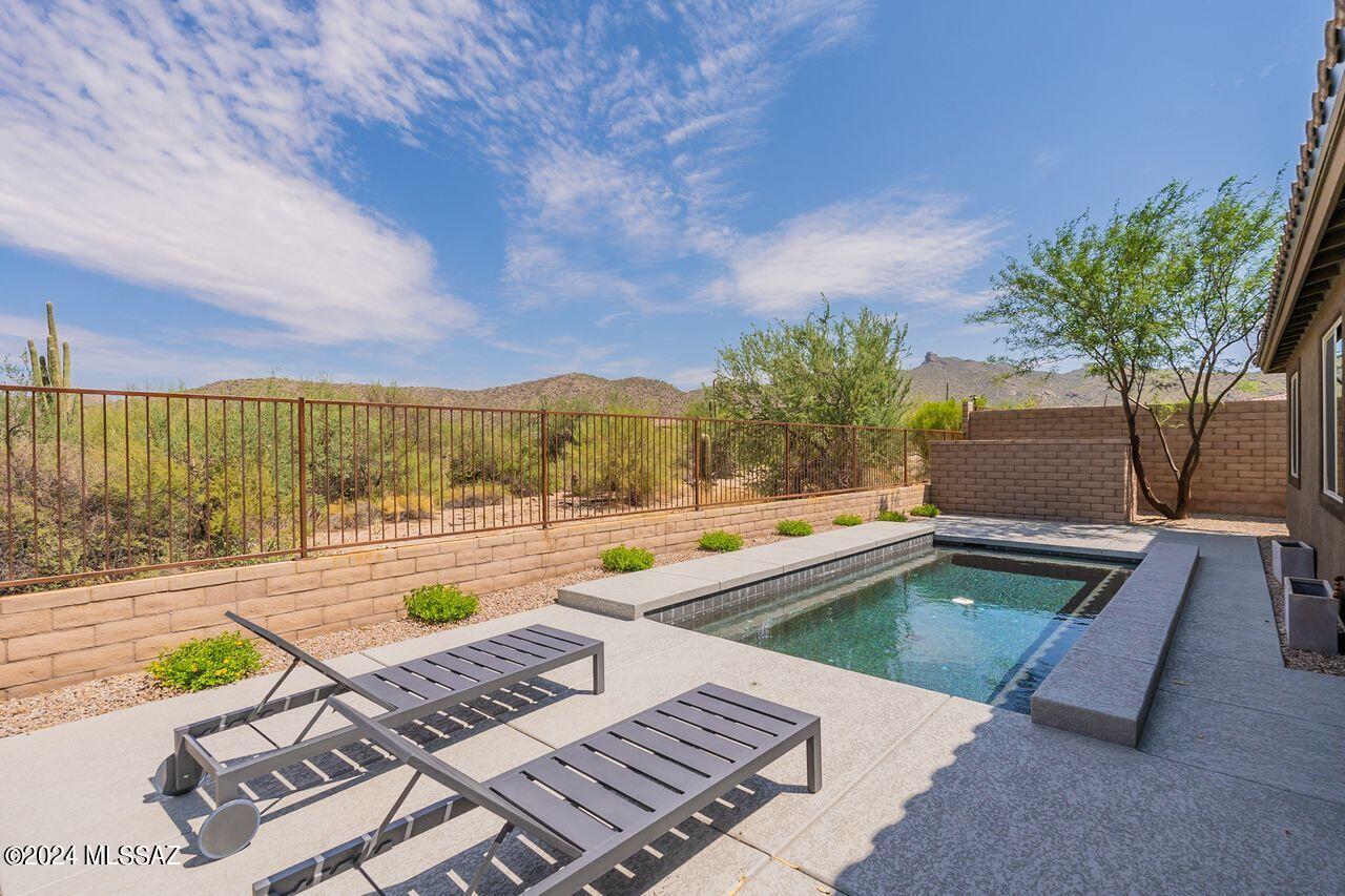 Boulder Bridge Pass II At Dove Mountain SQ20143250154 - Residential