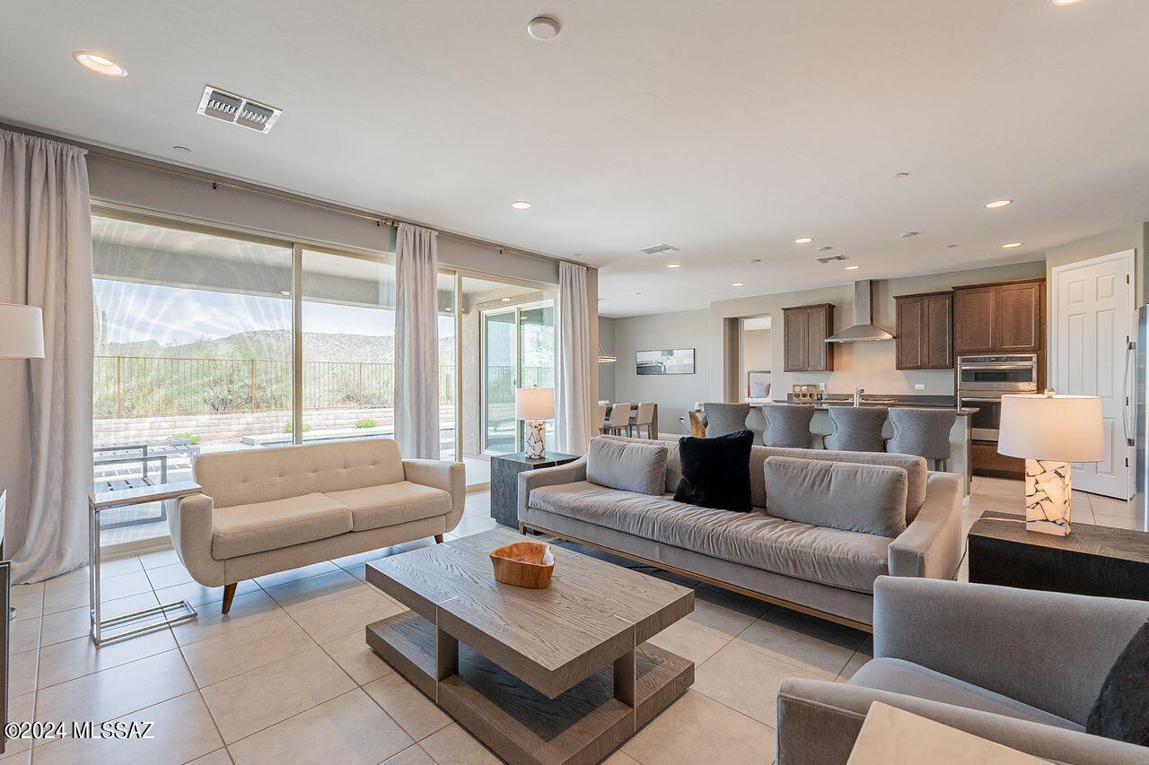 Boulder Bridge Pass II At Dove Mountain SQ20143250154 - Residential