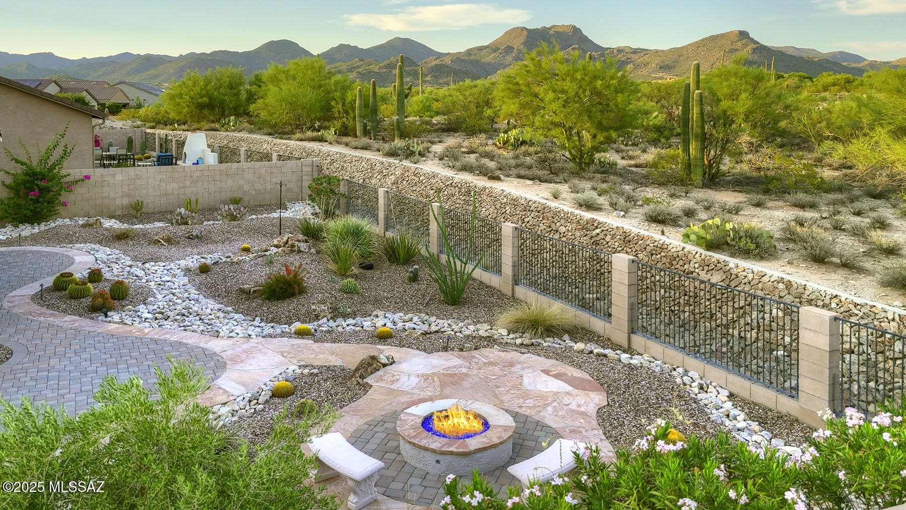 12560 N Sunrise Shadow Drive