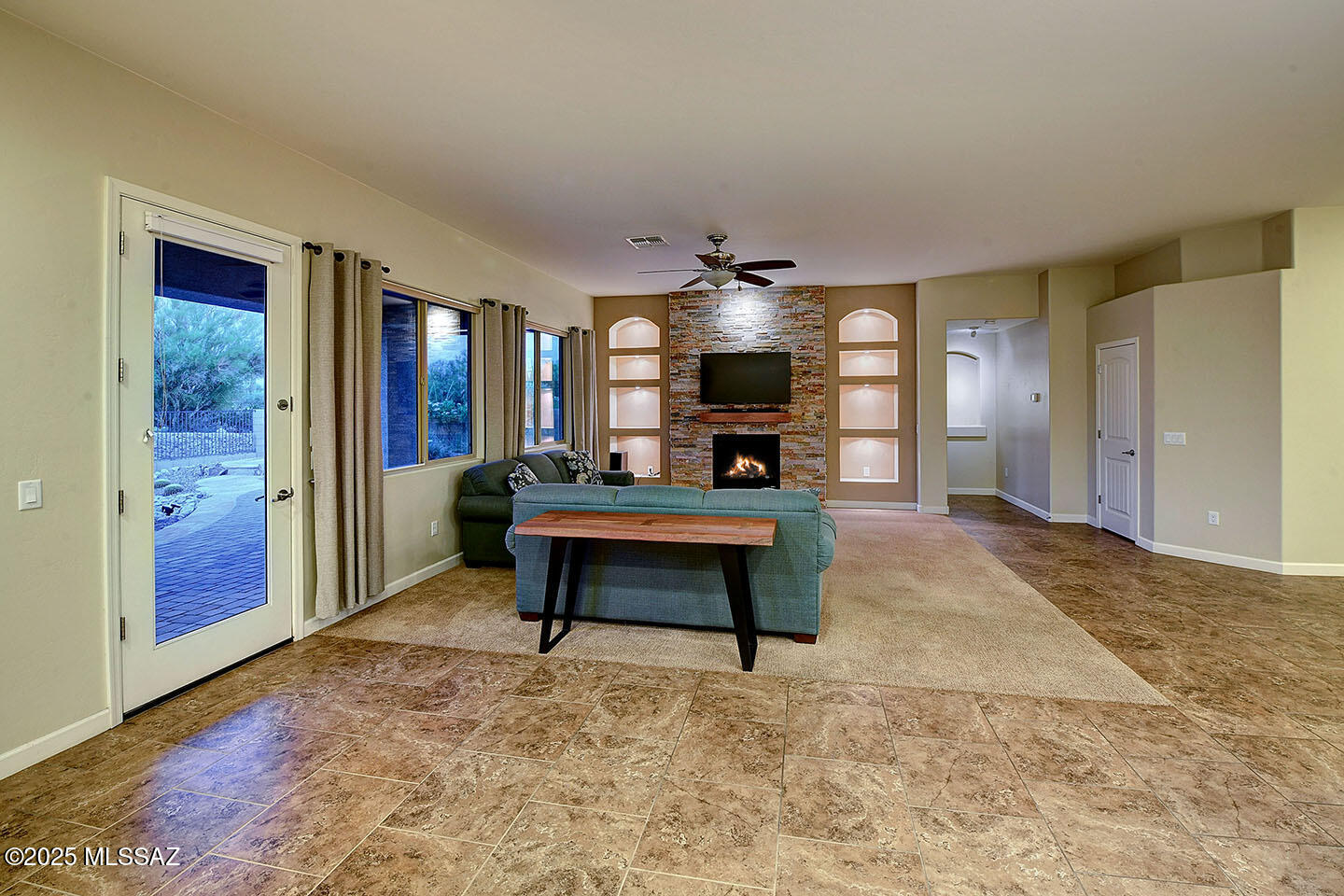 12560 N Sunrise Shadow Drive