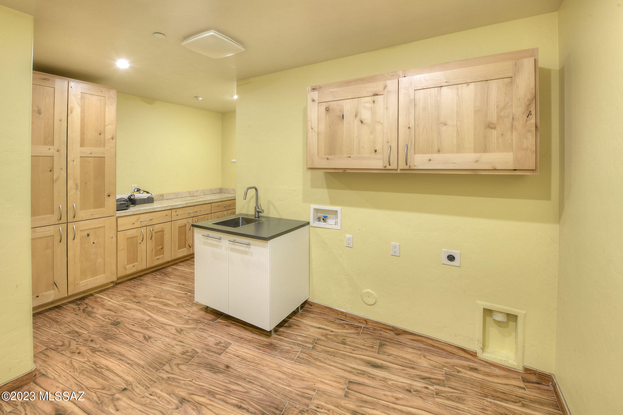 Colonia Real (1-50) - Residential