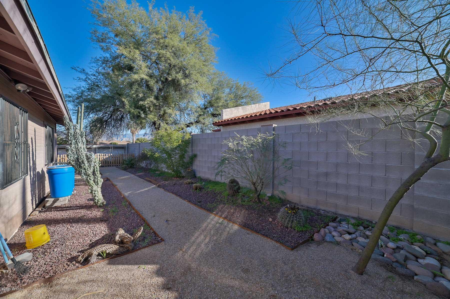 Hermosa Highlands (66-146) - Residential