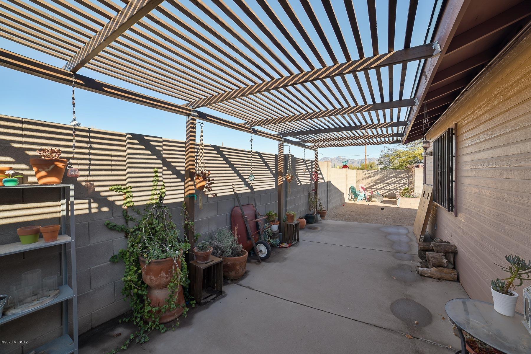 Hermosa Highlands (66-146) - Residential