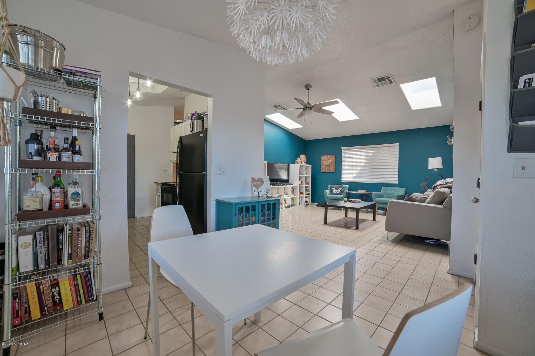 Hermosa Highlands (66-146) - Residential