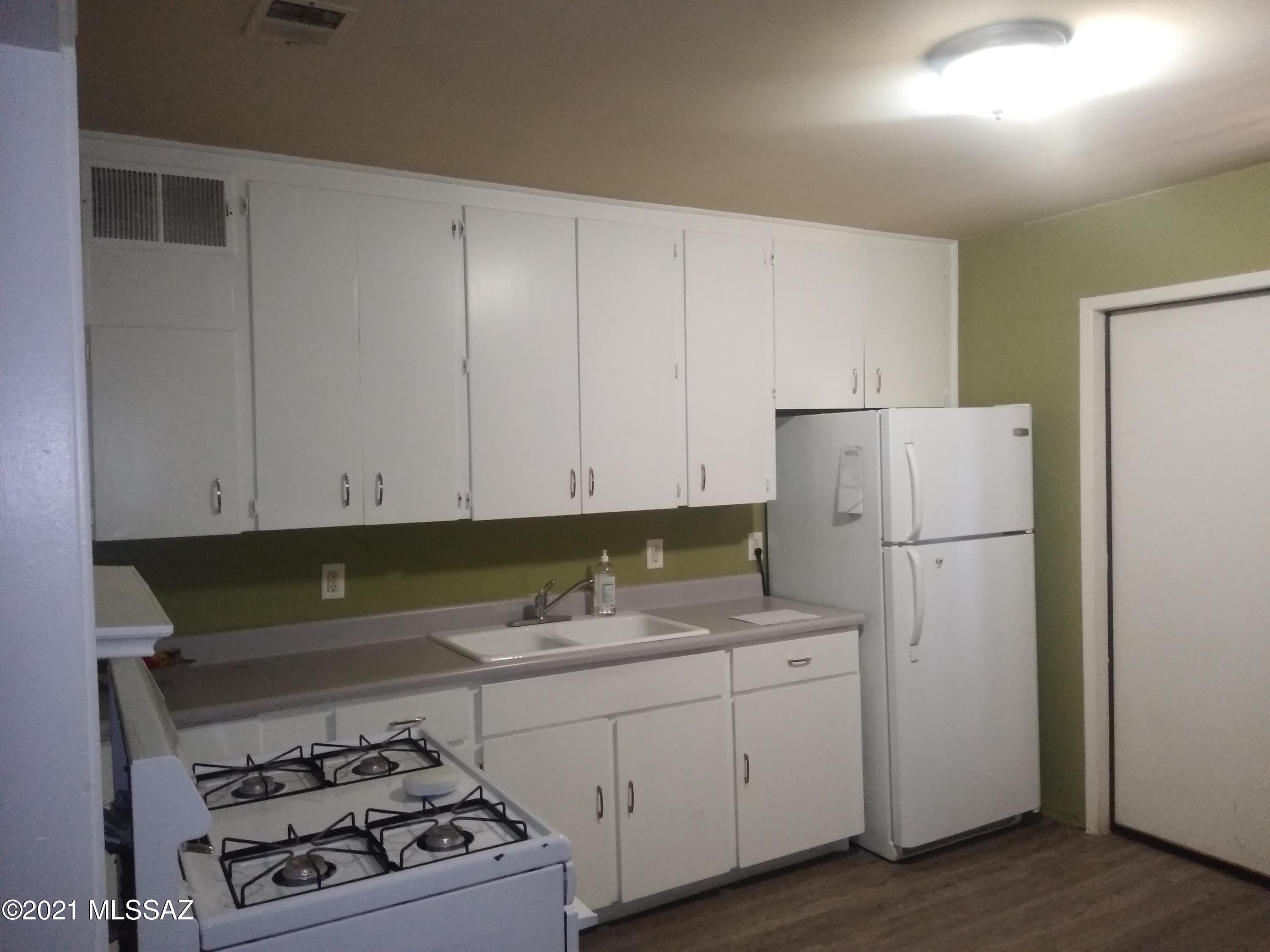 Mission Manor 5 Amd - Residential