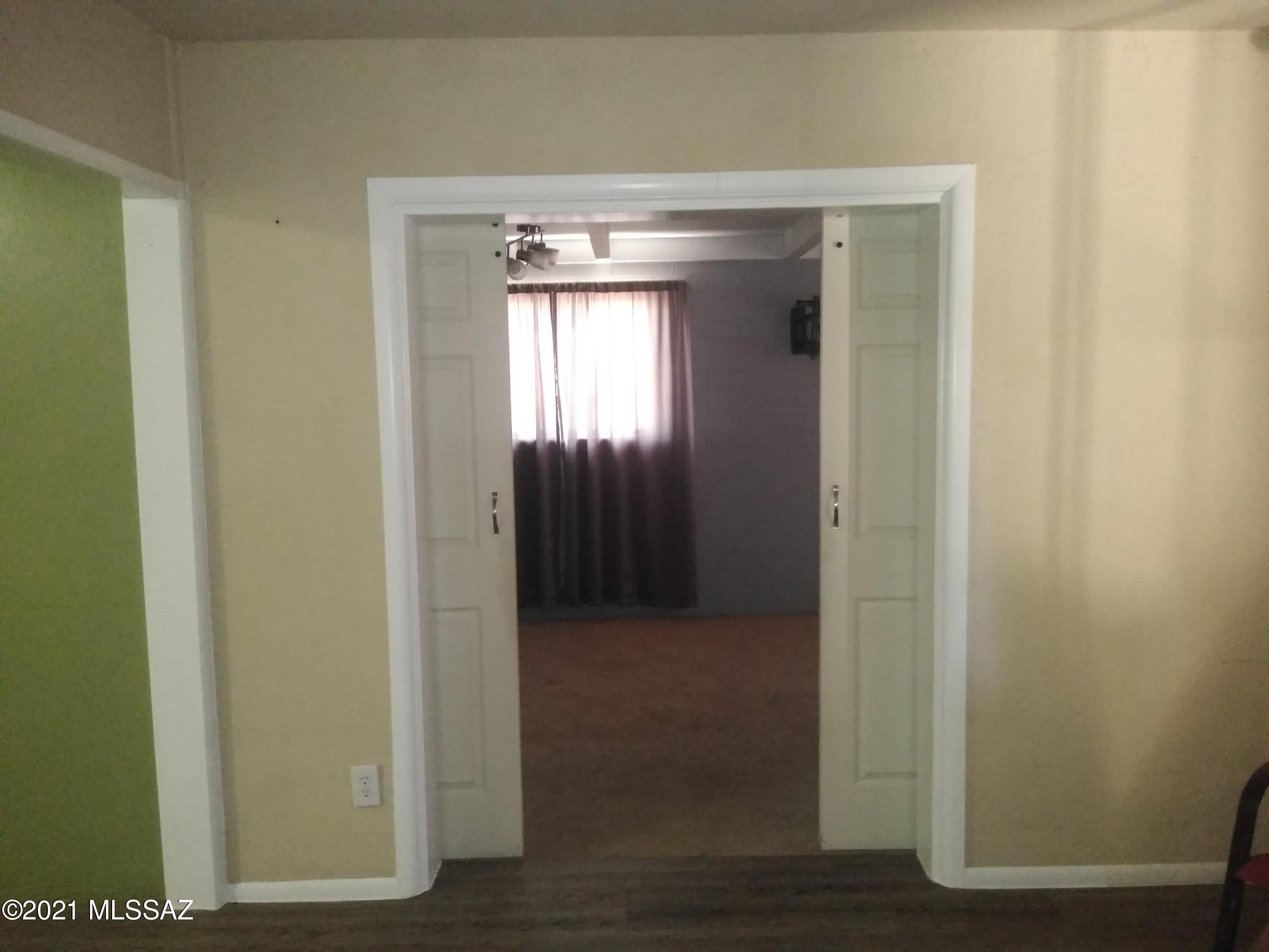 Mission Manor 5 Amd - Residential