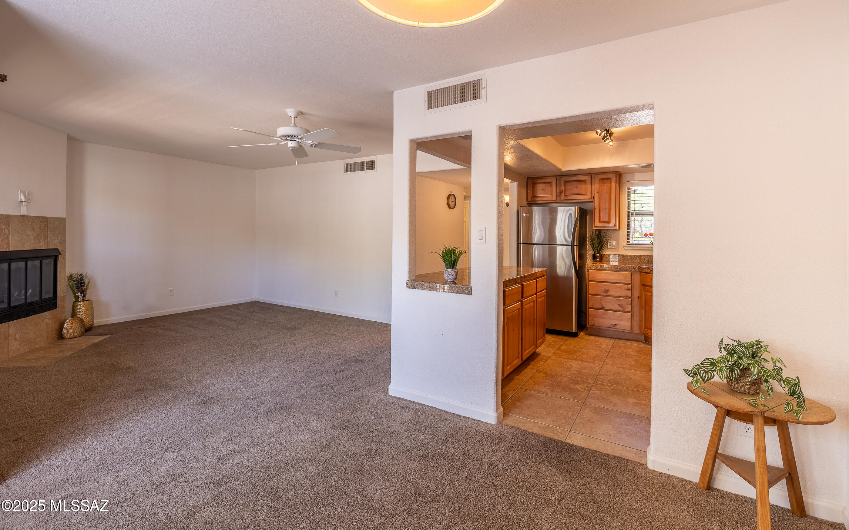 6651 N Campbell Building 2920 Avenue APT 133