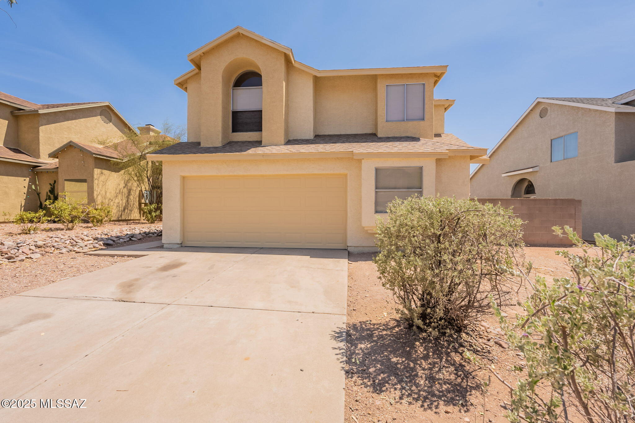 3556 W Avenida Del Mar
