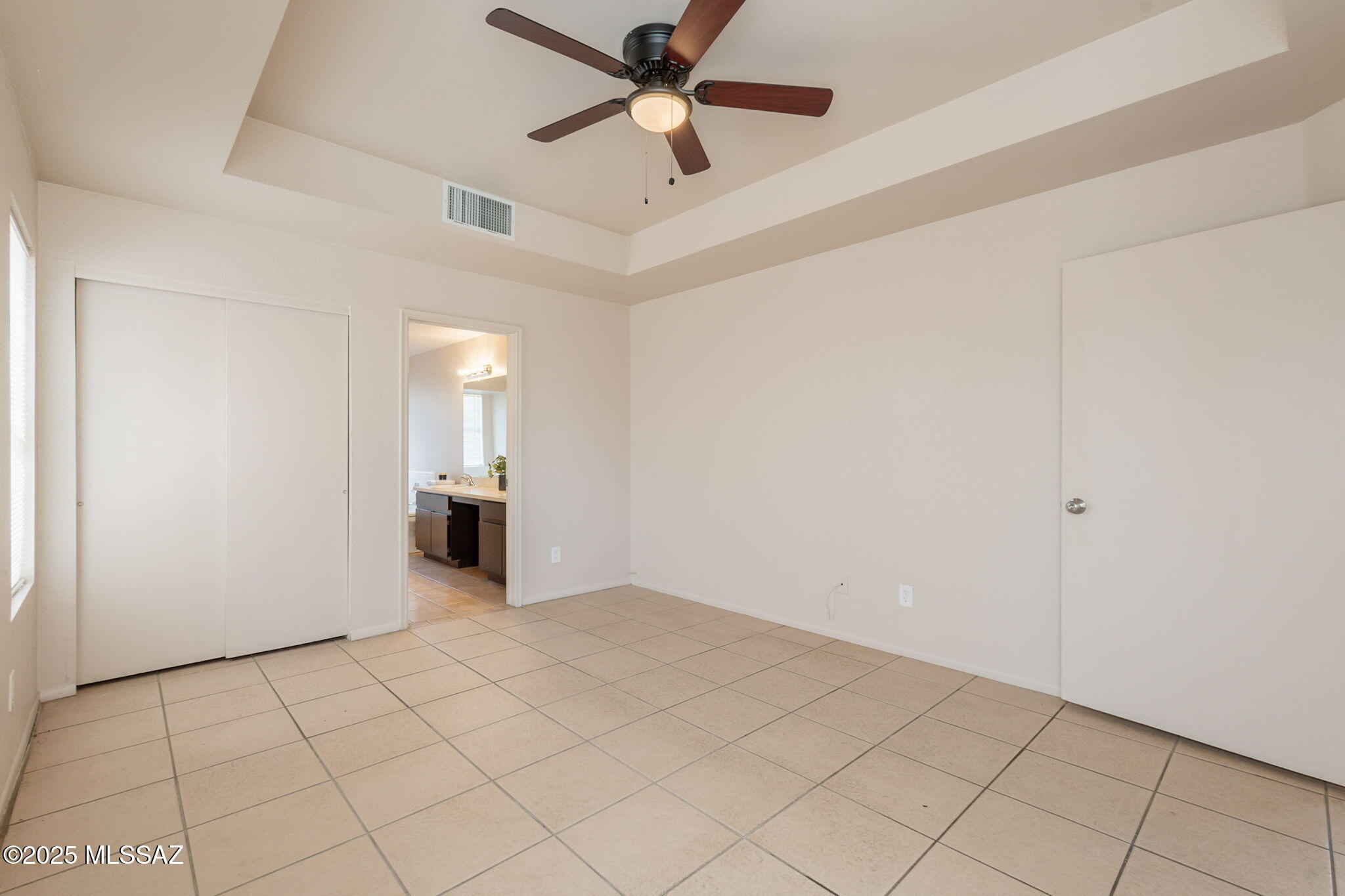 3556 W Avenida Del Mar