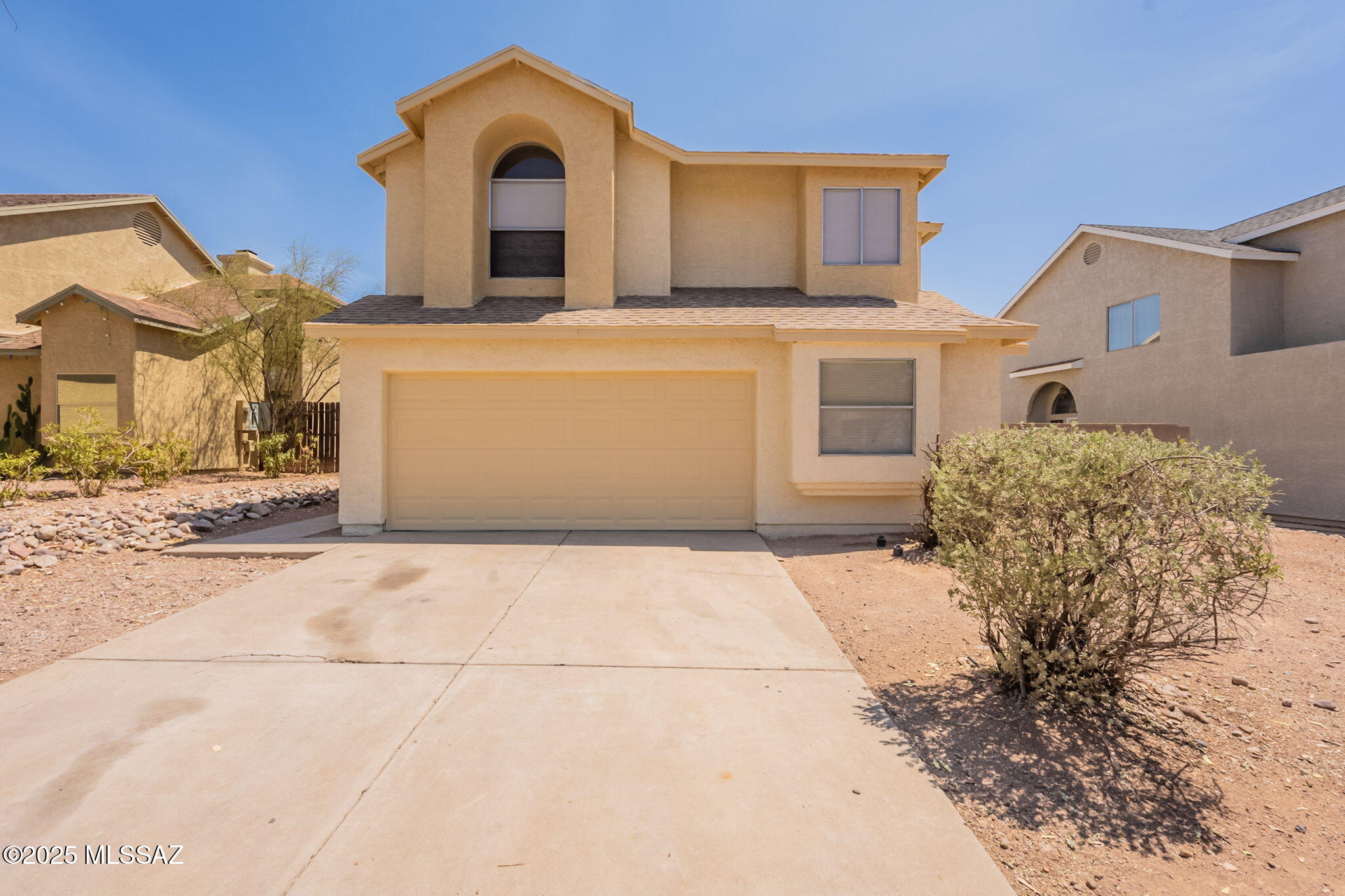 3556 W Avenida Del Mar