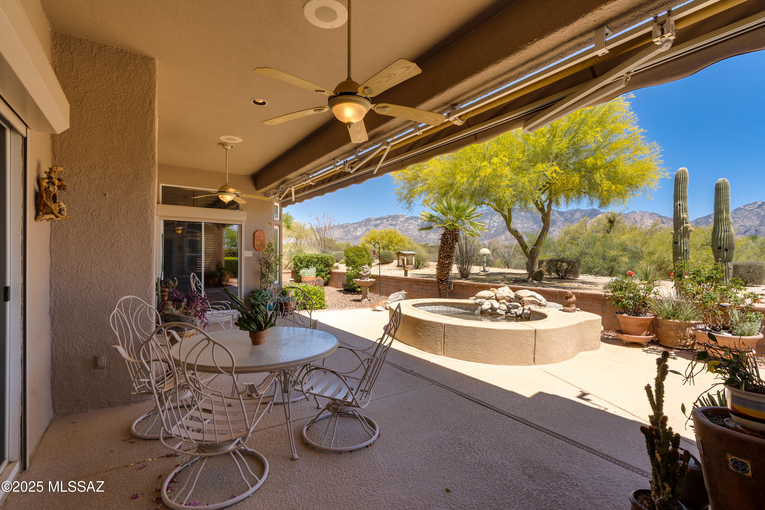 13722 N Lobelia Way