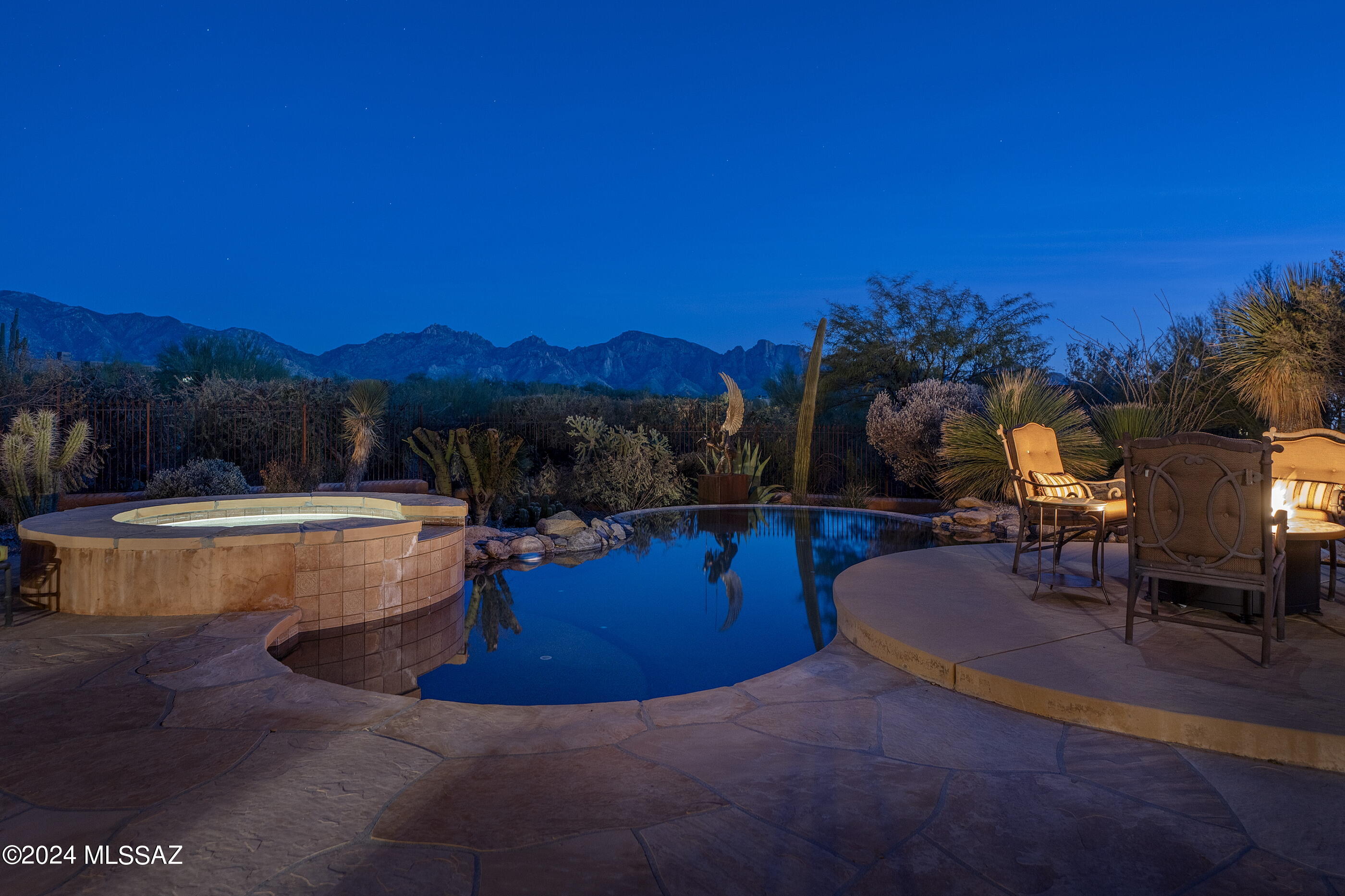 Honey Bee Ridge(The Estates At) - Residential