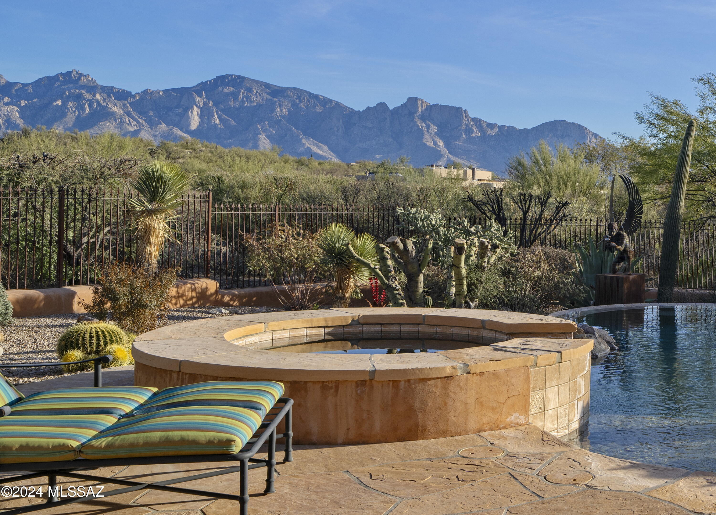 Honey Bee Ridge(The Estates At) - Residential