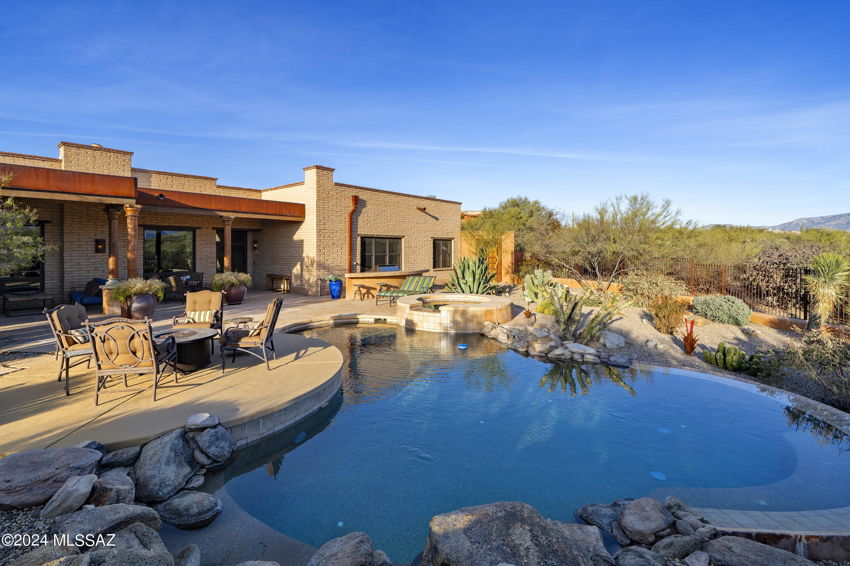 Honey Bee Ridge(The Estates At) - Residential