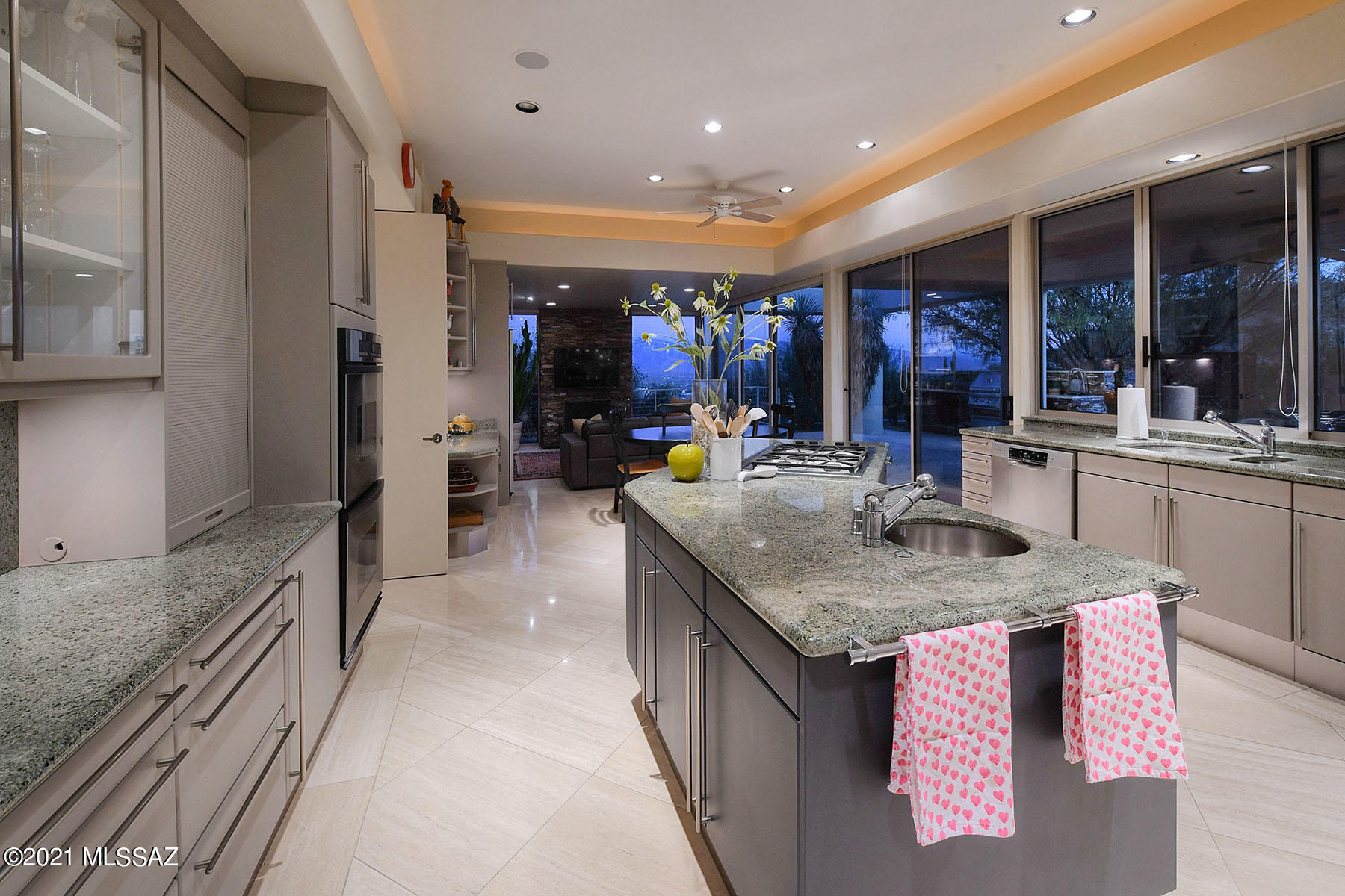 Finisterra (1-210) - Residential