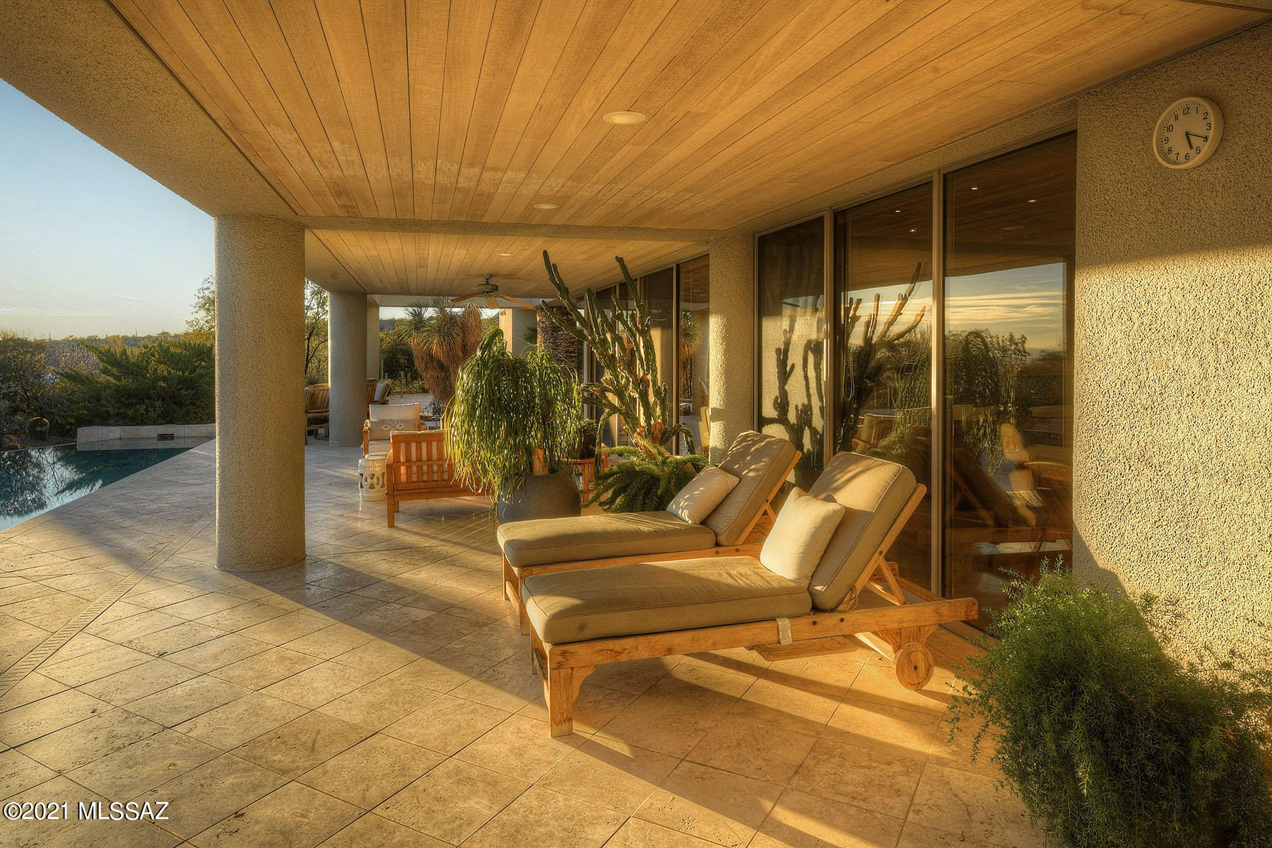 Finisterra (1-210) - Residential