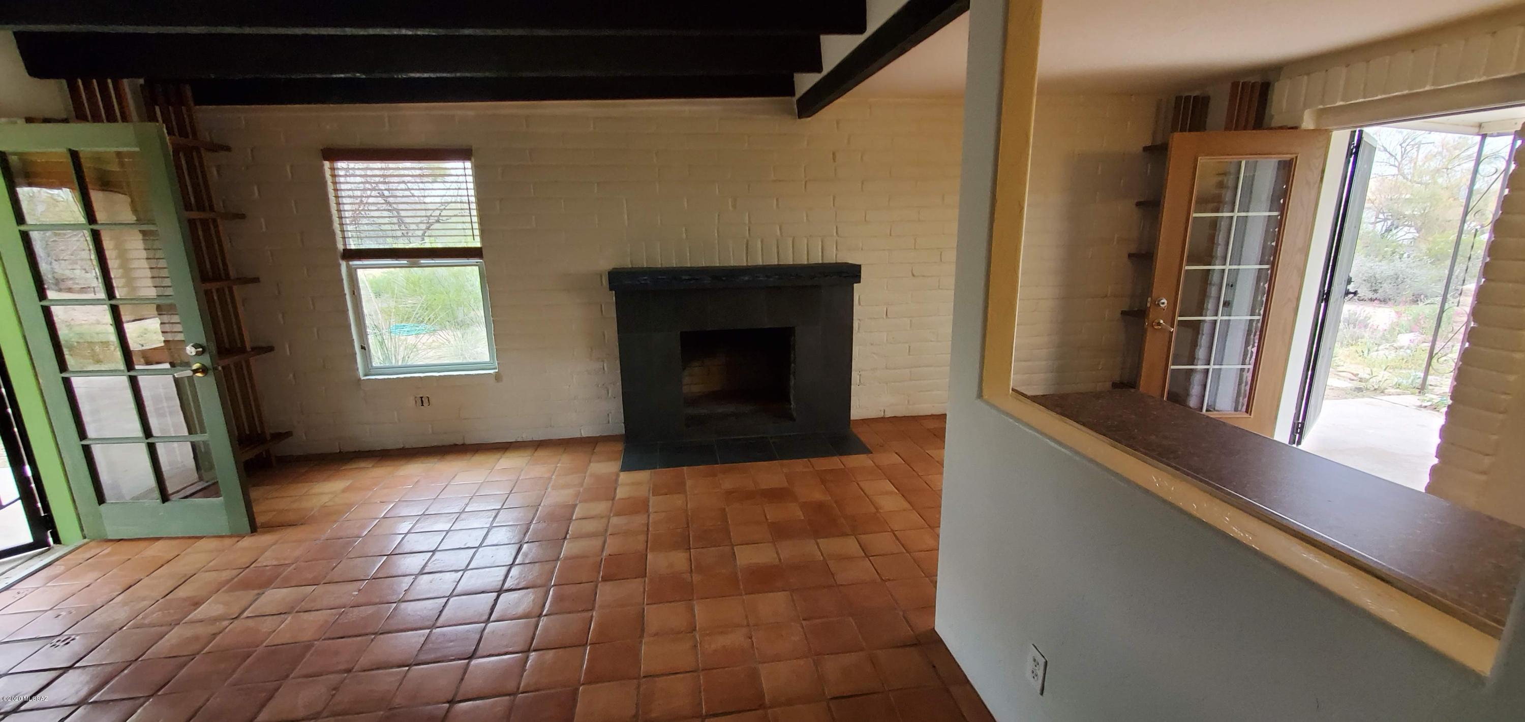 Unsubdivided - Residential Lease