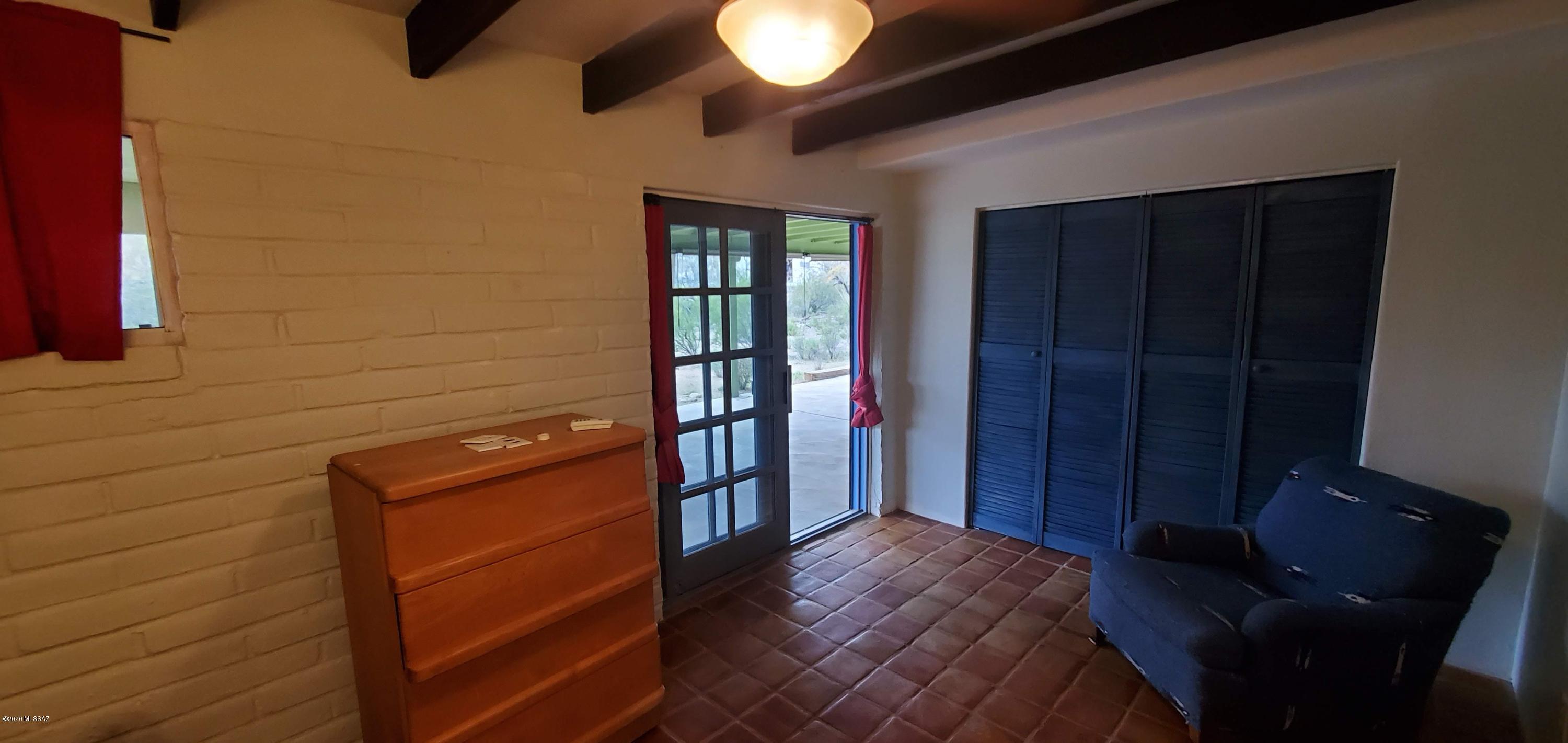 Unsubdivided - Residential Lease