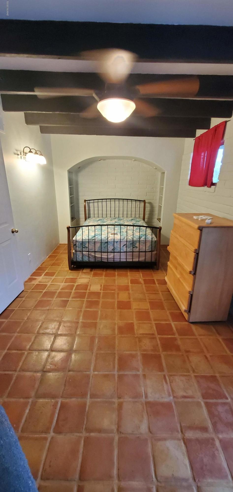 Unsubdivided - Residential Lease