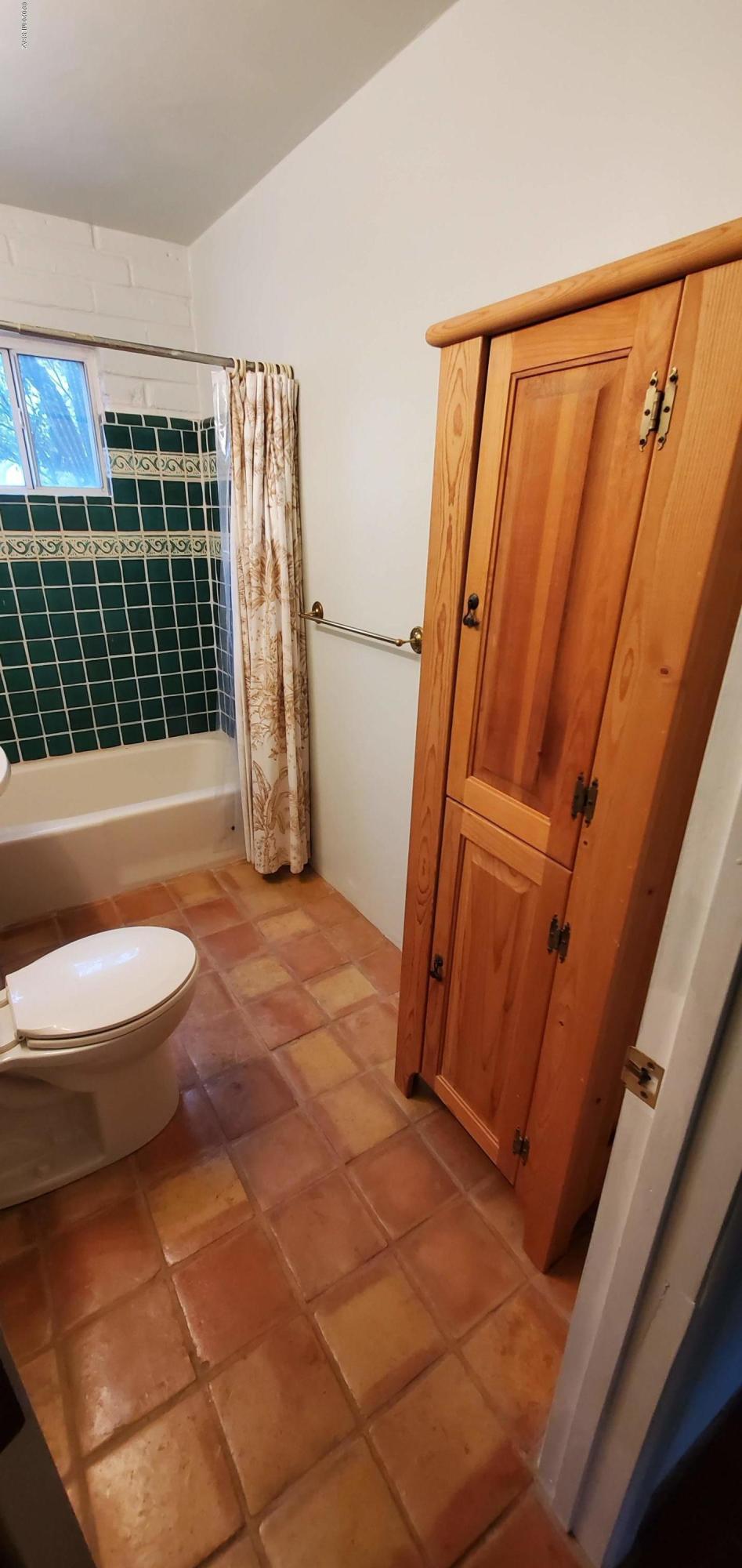 Unsubdivided - Residential Lease