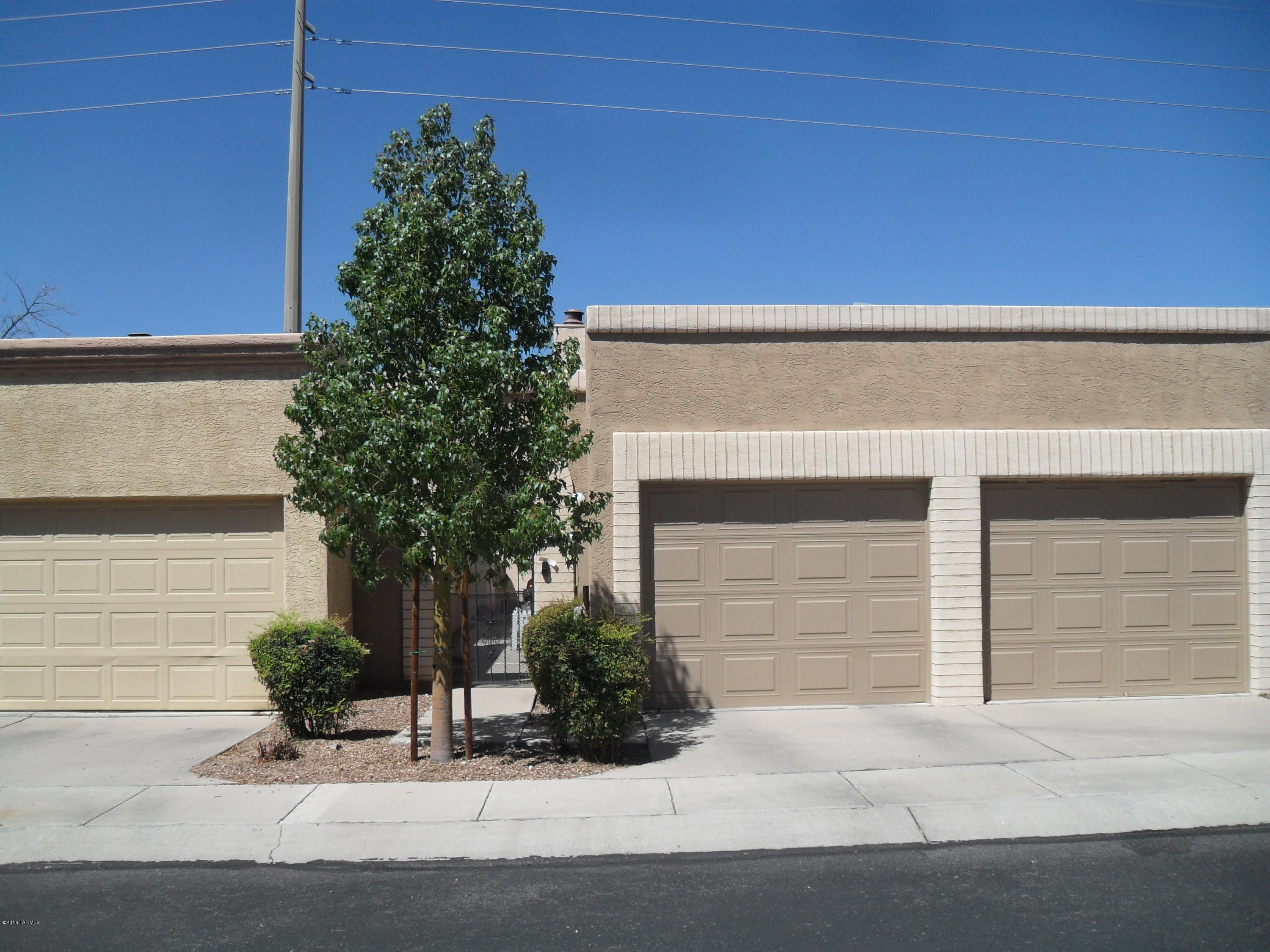 Miramonte Townhomes (1-67) - Residential