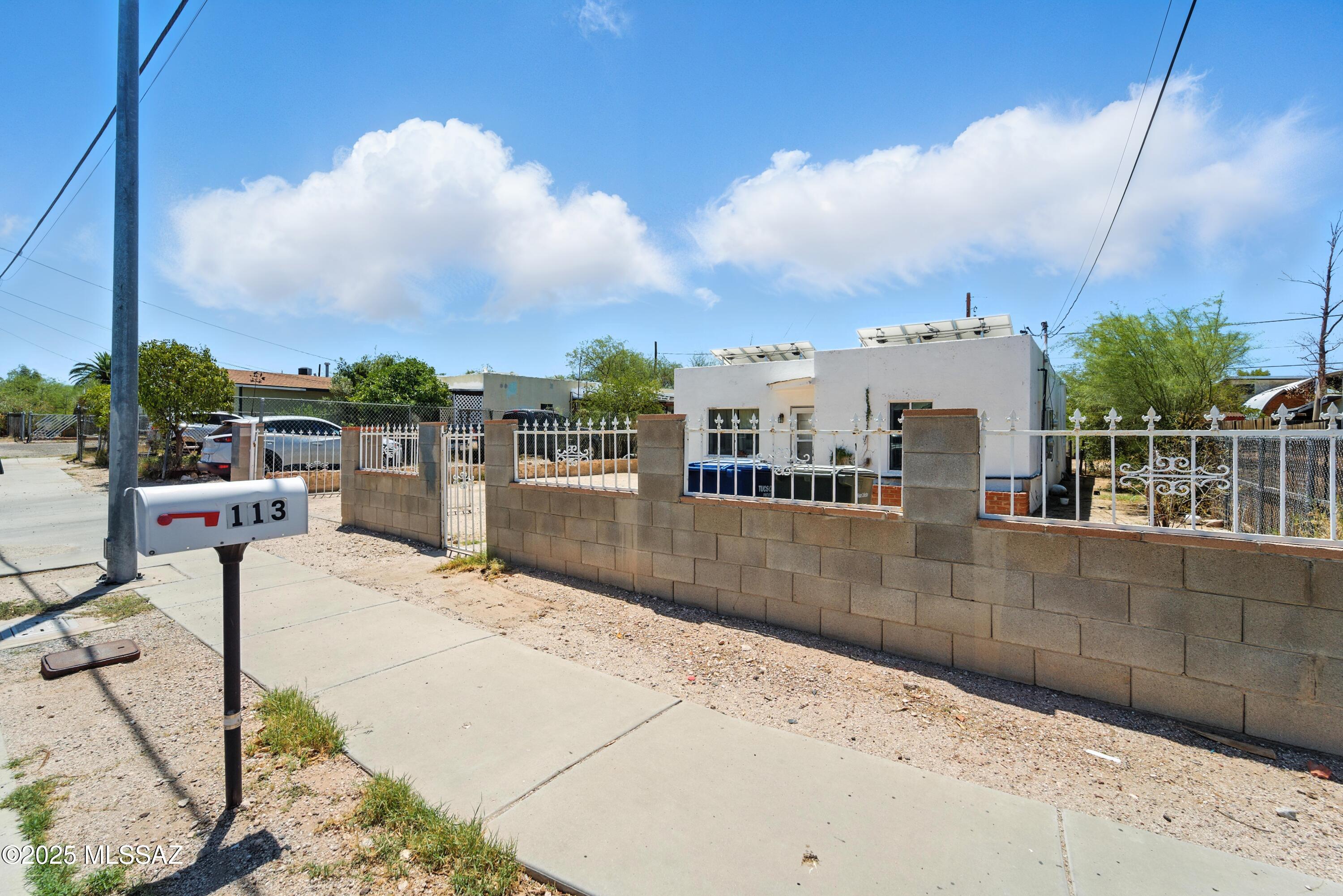 113 W Kelso Street